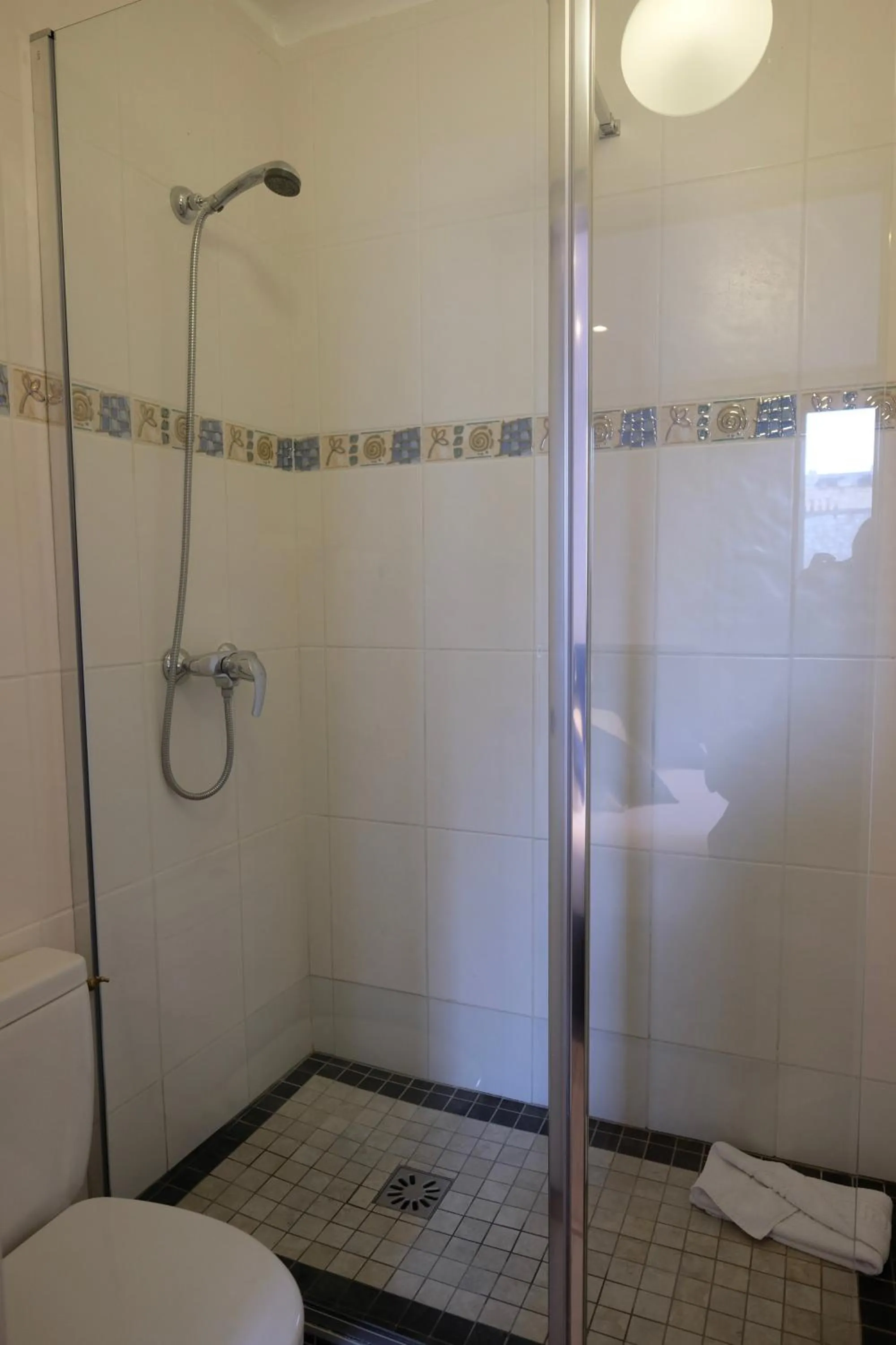 Shower in Amiral-Fondary
