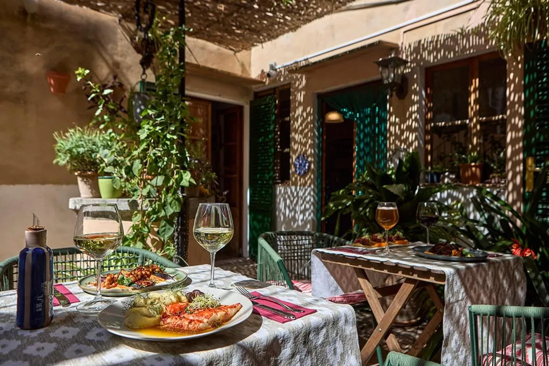 Restaurant/places to eat in Can Busquets