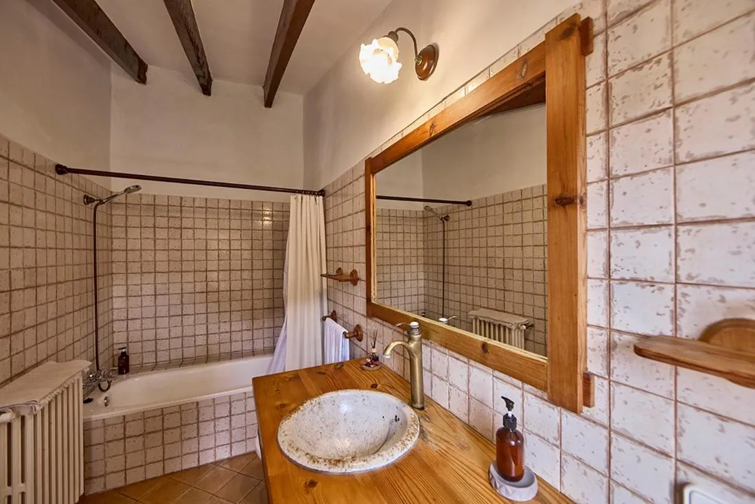 Bathroom in Can Busquets