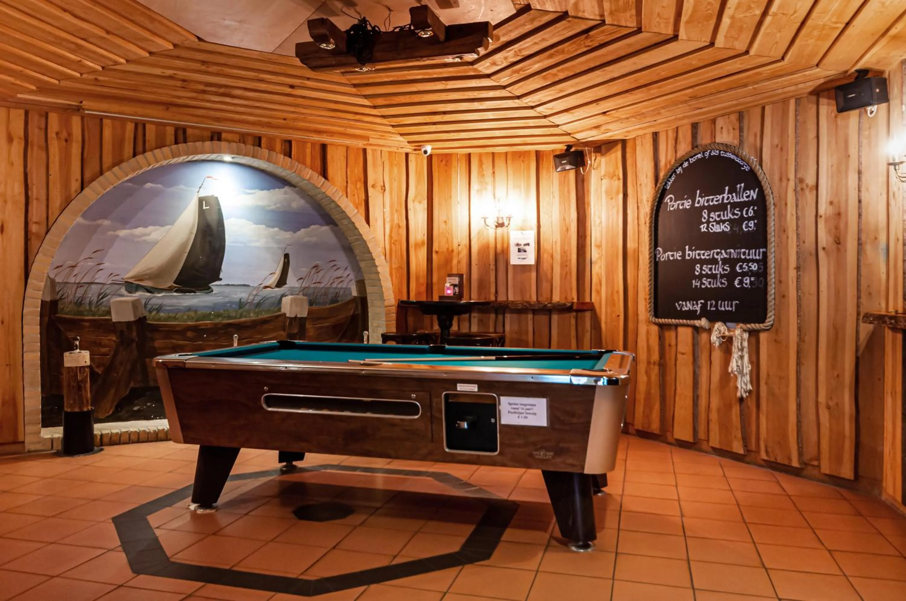 Billiard in Hotel Iselmar