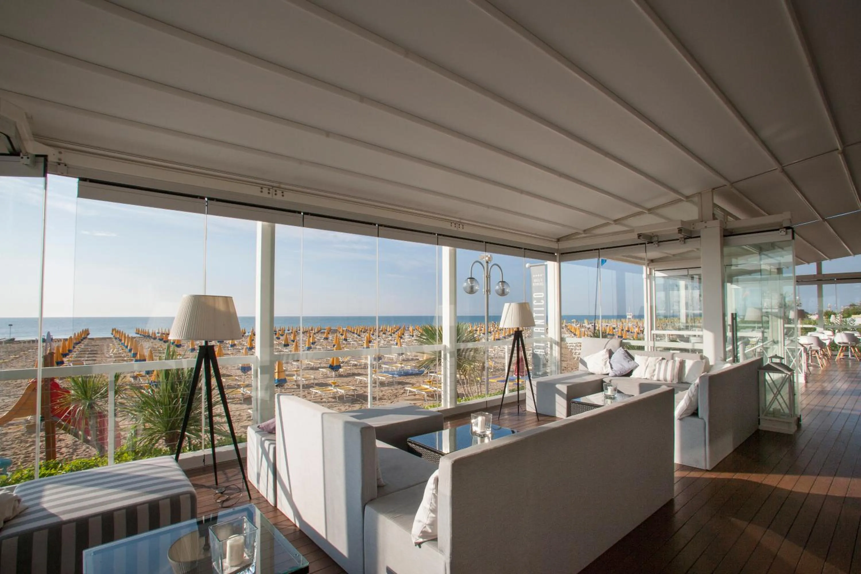 Restaurant/places to eat in Hotel Atlantico