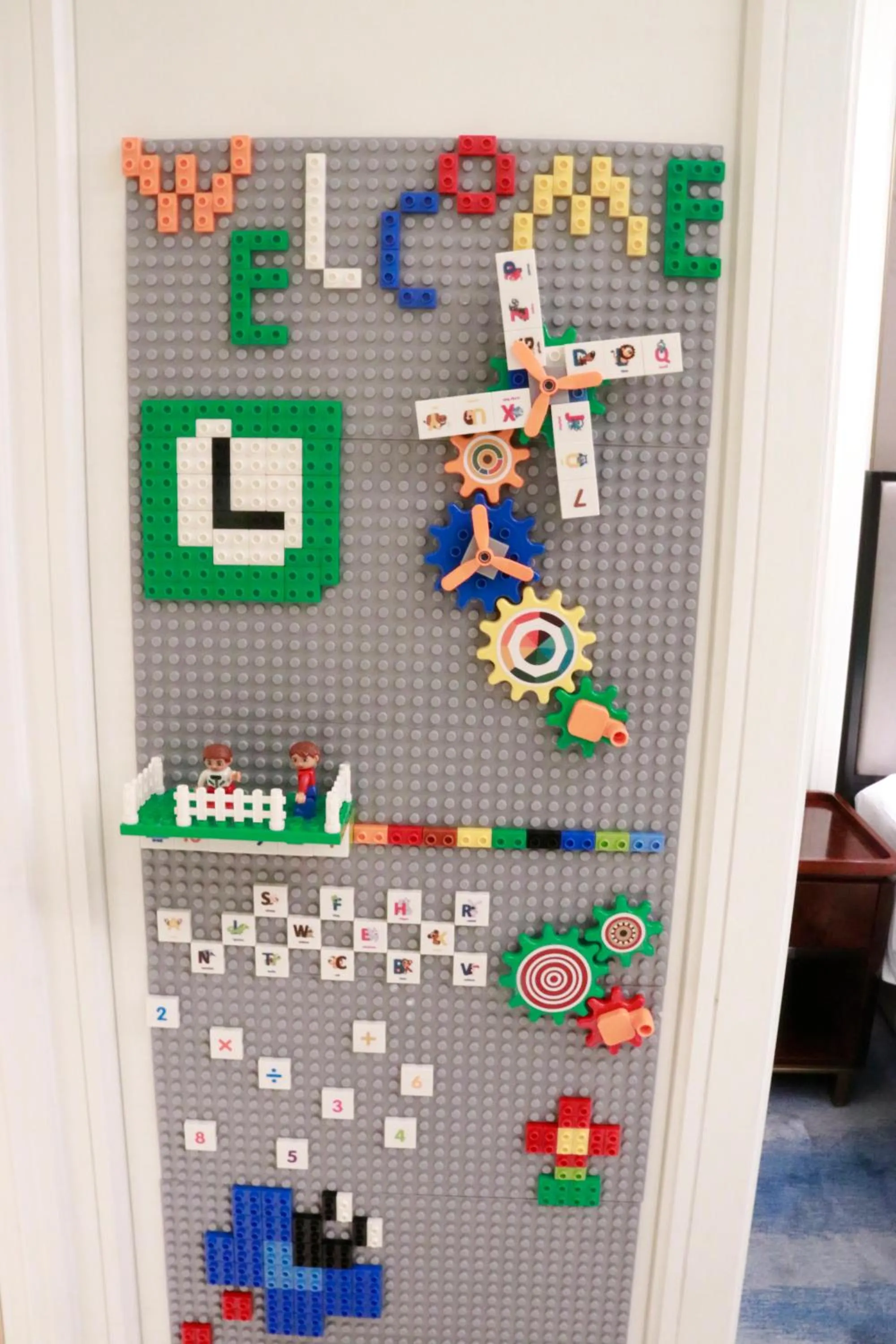 room service in Wyndham Qingdao l Free Fixed-Time Shuttle Service Between Hotel and Airport & North Railway Station l Outdoor Children's Amusement Park l 1-Hour Play Snooker or Table Tennis