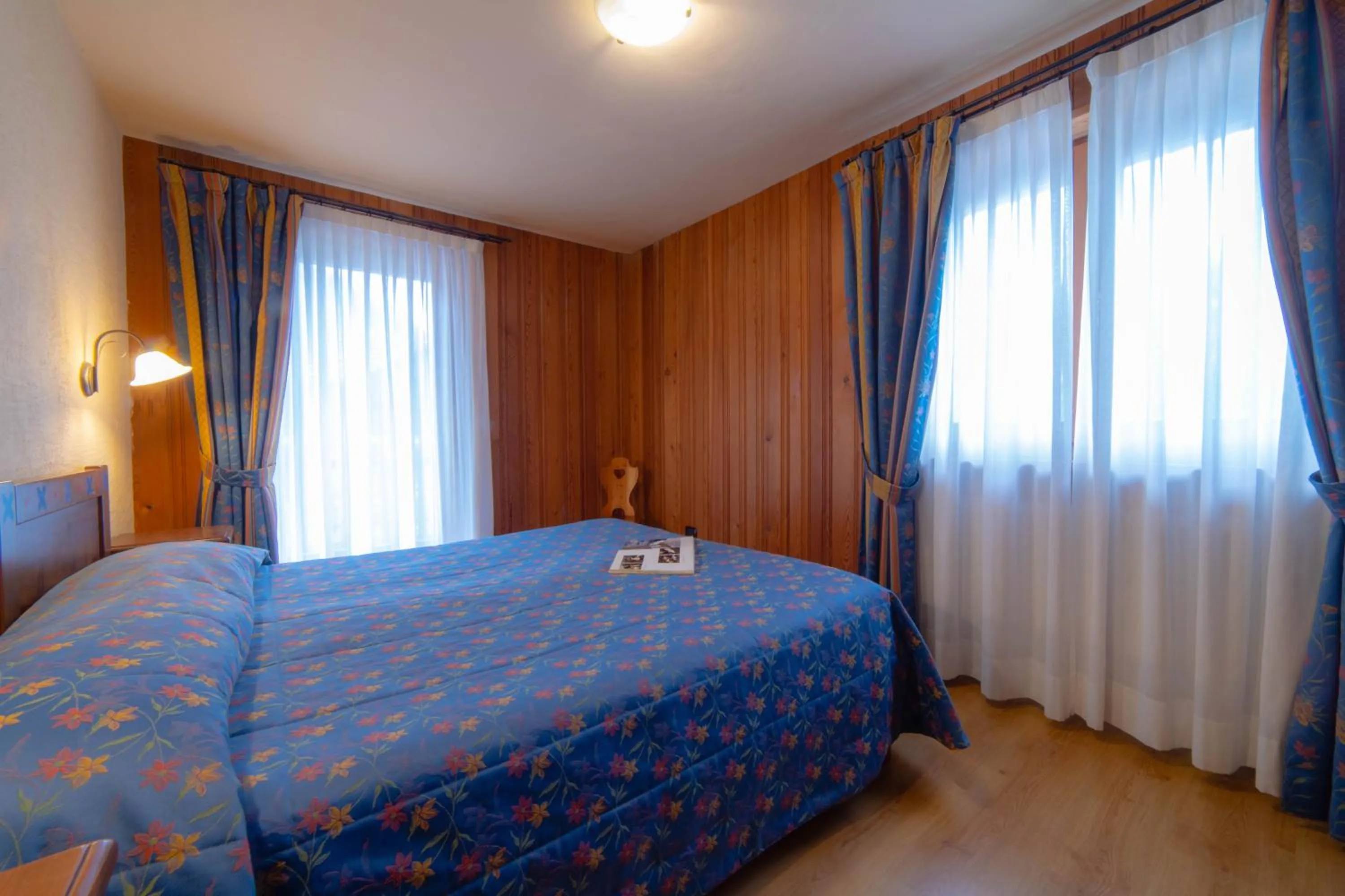 Bedroom, Bed in Family Apartments Le Chalet