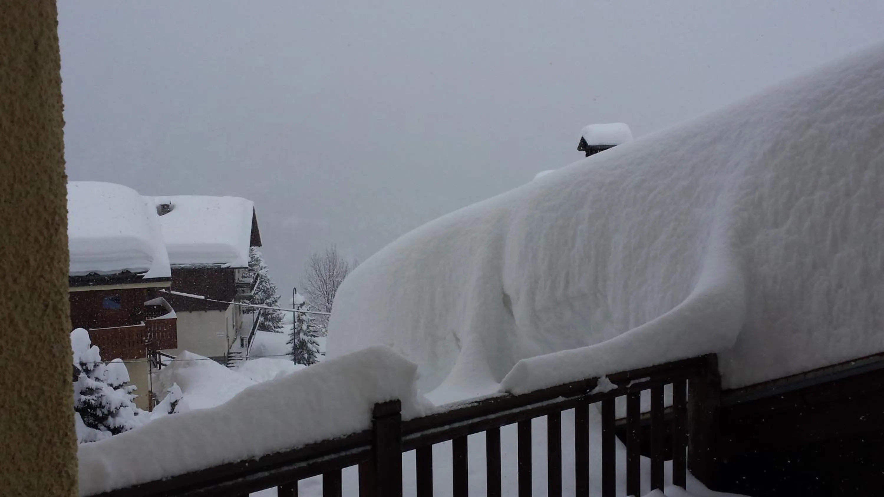 Facade/entrance in Family Apartments Le Chalet