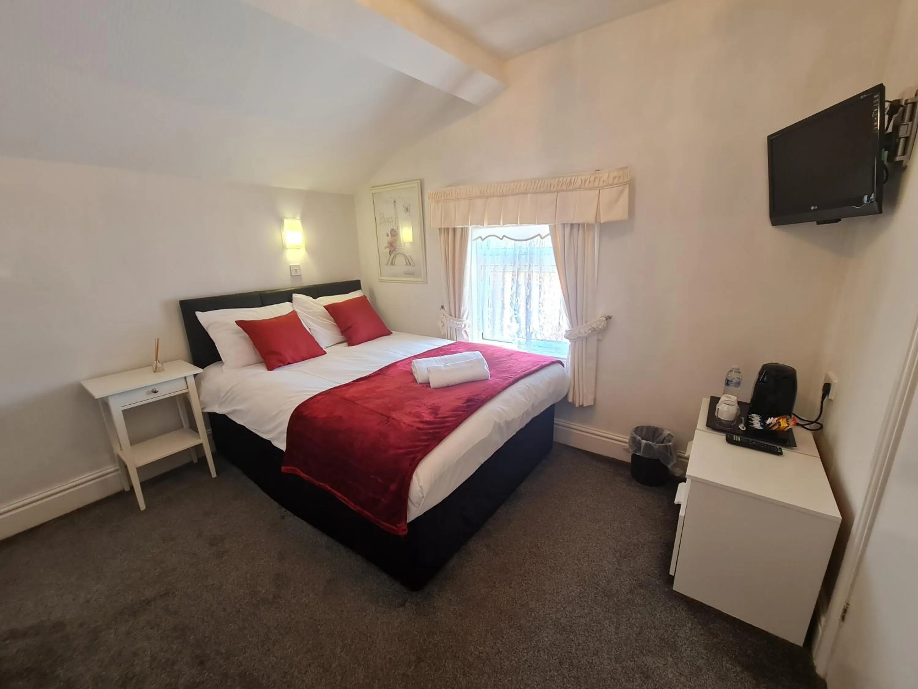 Bed in Clifton Villa - Southport