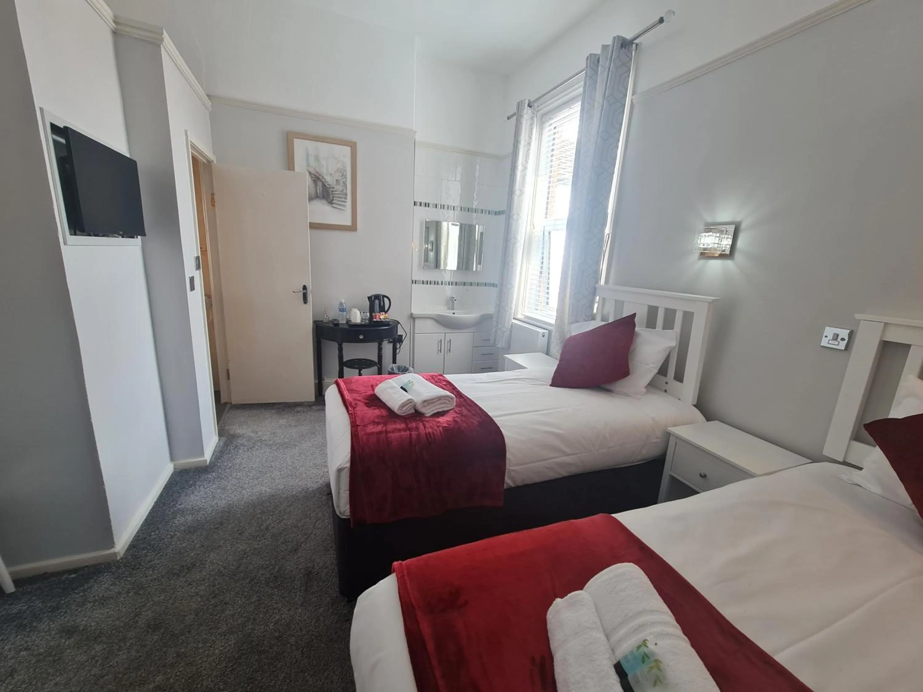 Bed in Clifton Villa - Southport