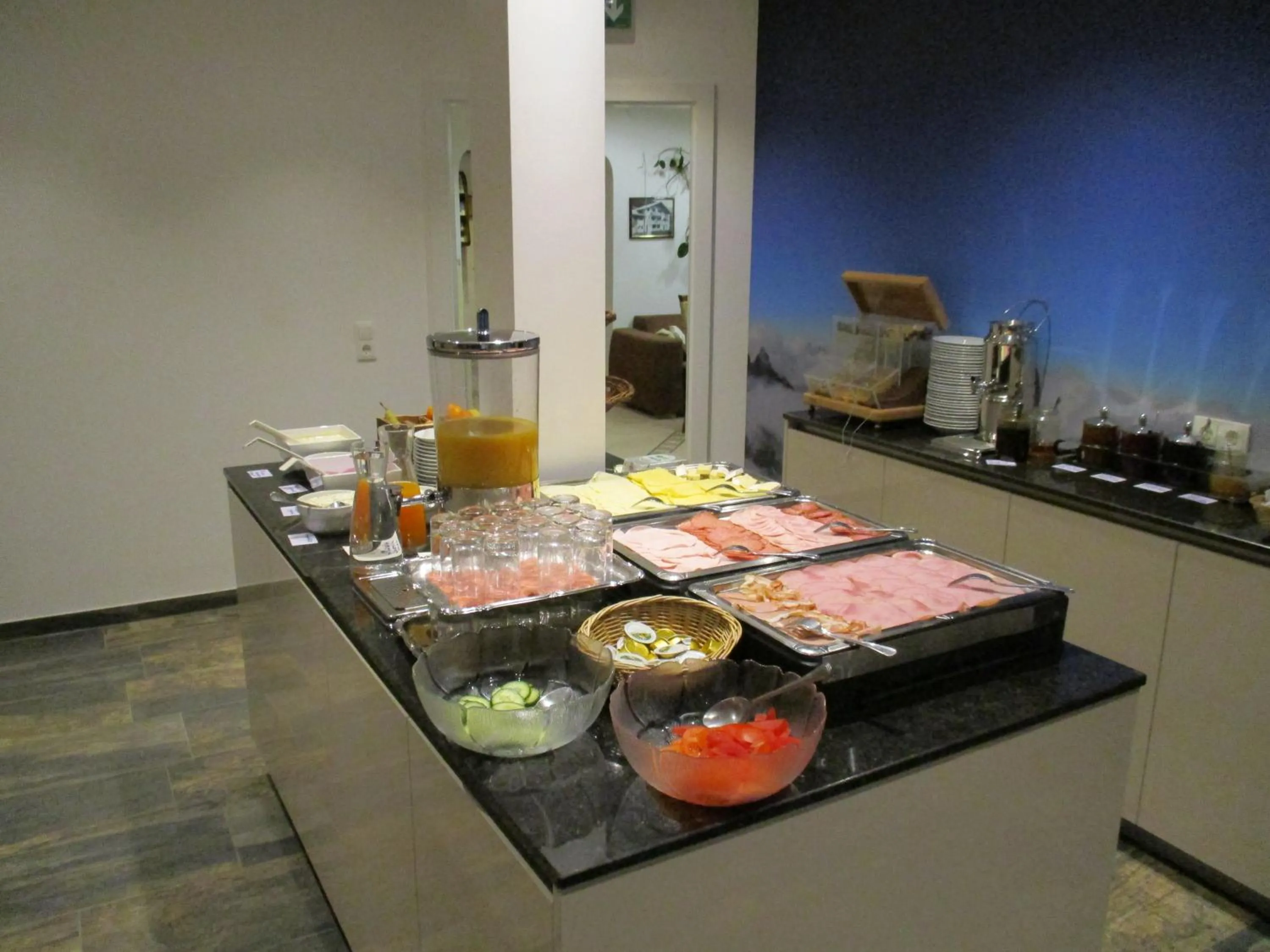 Breakfast in Aparthotel Garni Schranz