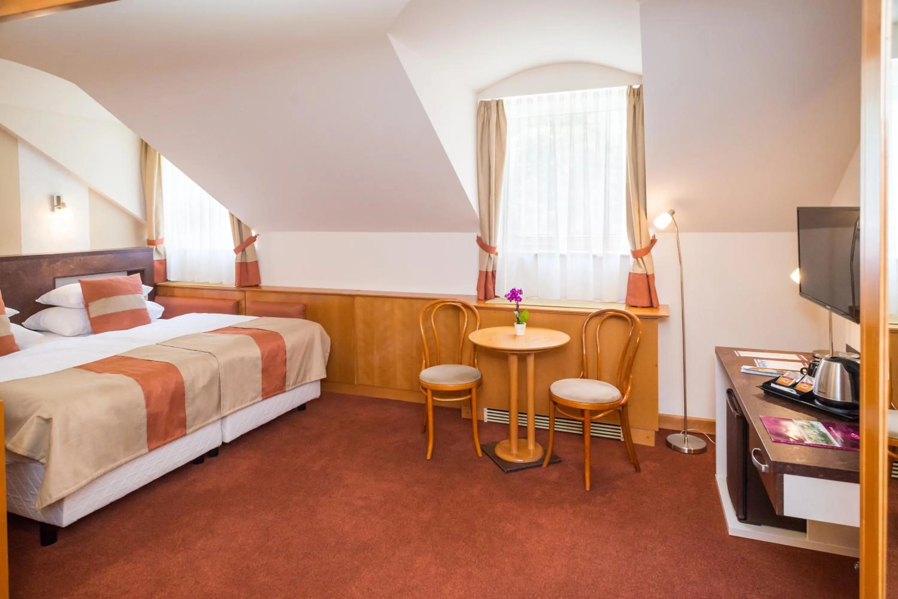 Photo of the whole room, Bed in Hotel Spa Hévíz