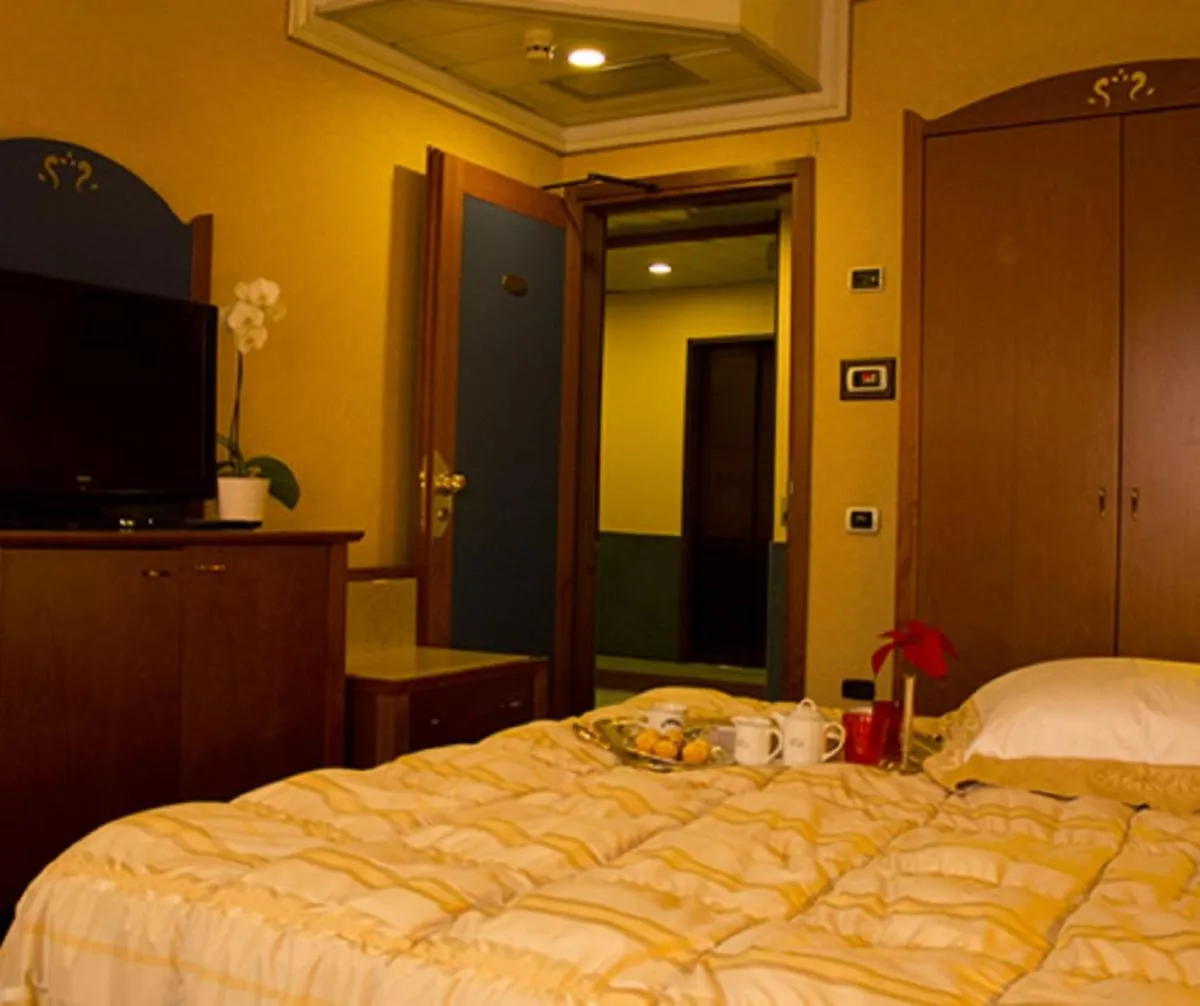 Bed in Hotel Norden Palace