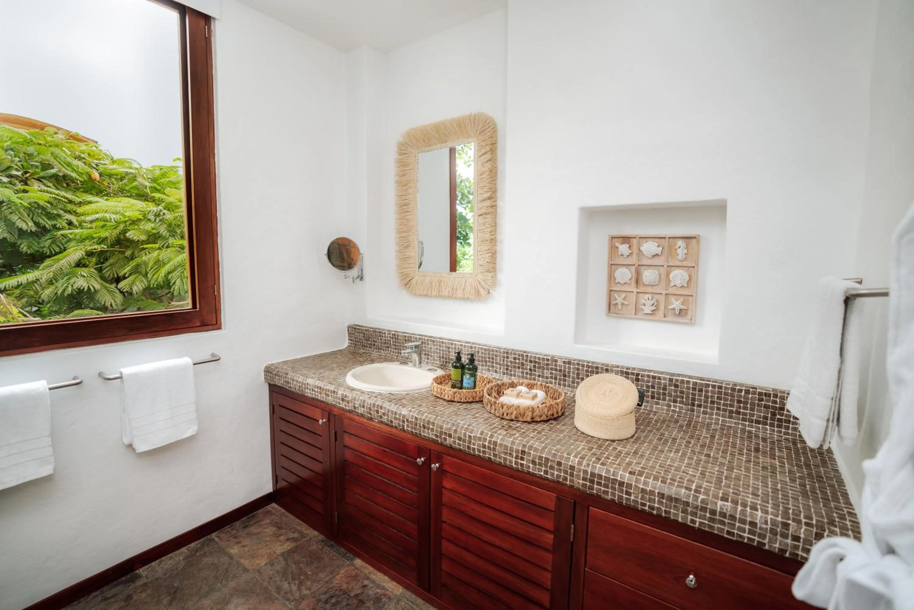 Bathroom in Hotel Villa Escalesia Galapagos