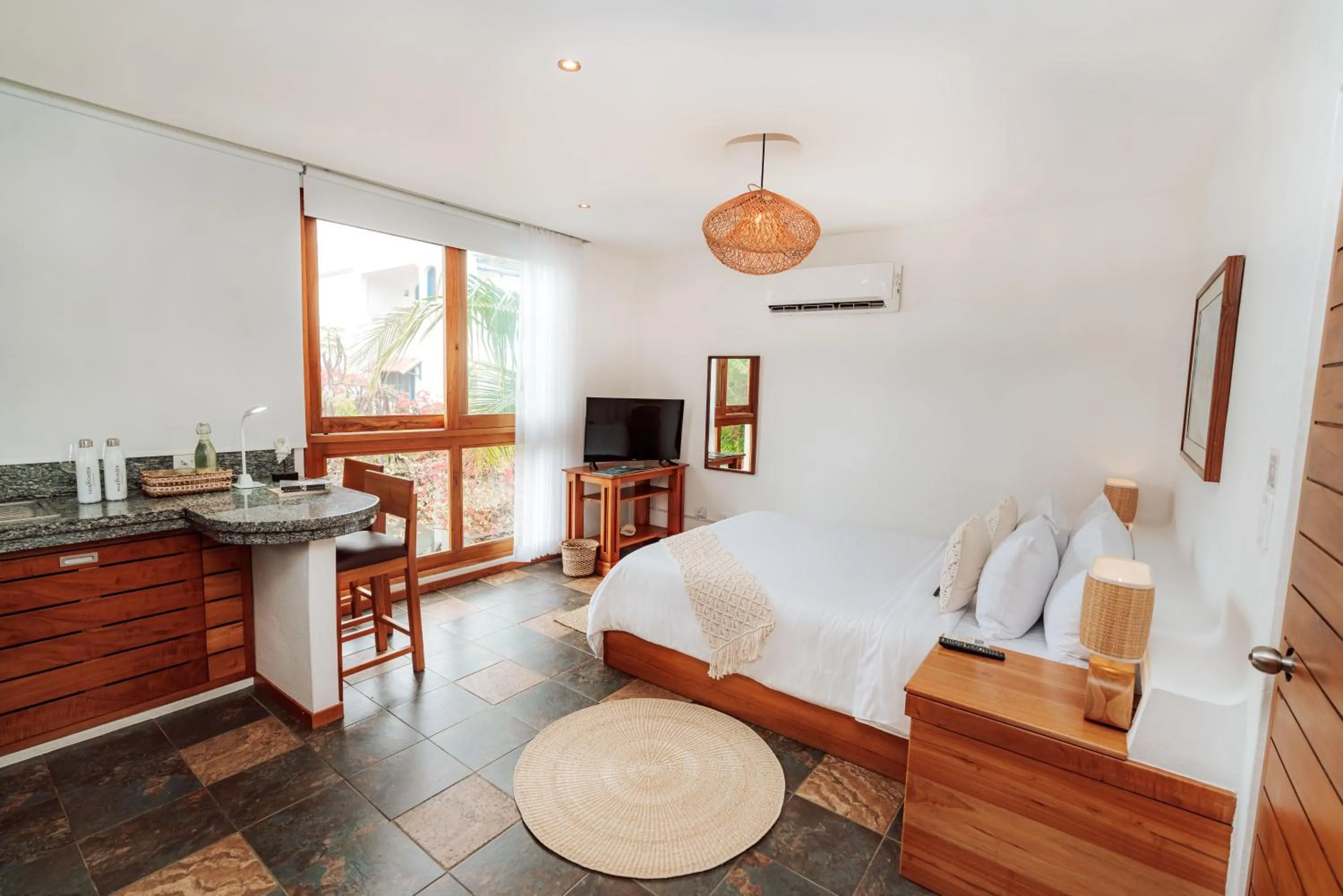 Bedroom, Bed in Hotel Villa Escalesia Galapagos