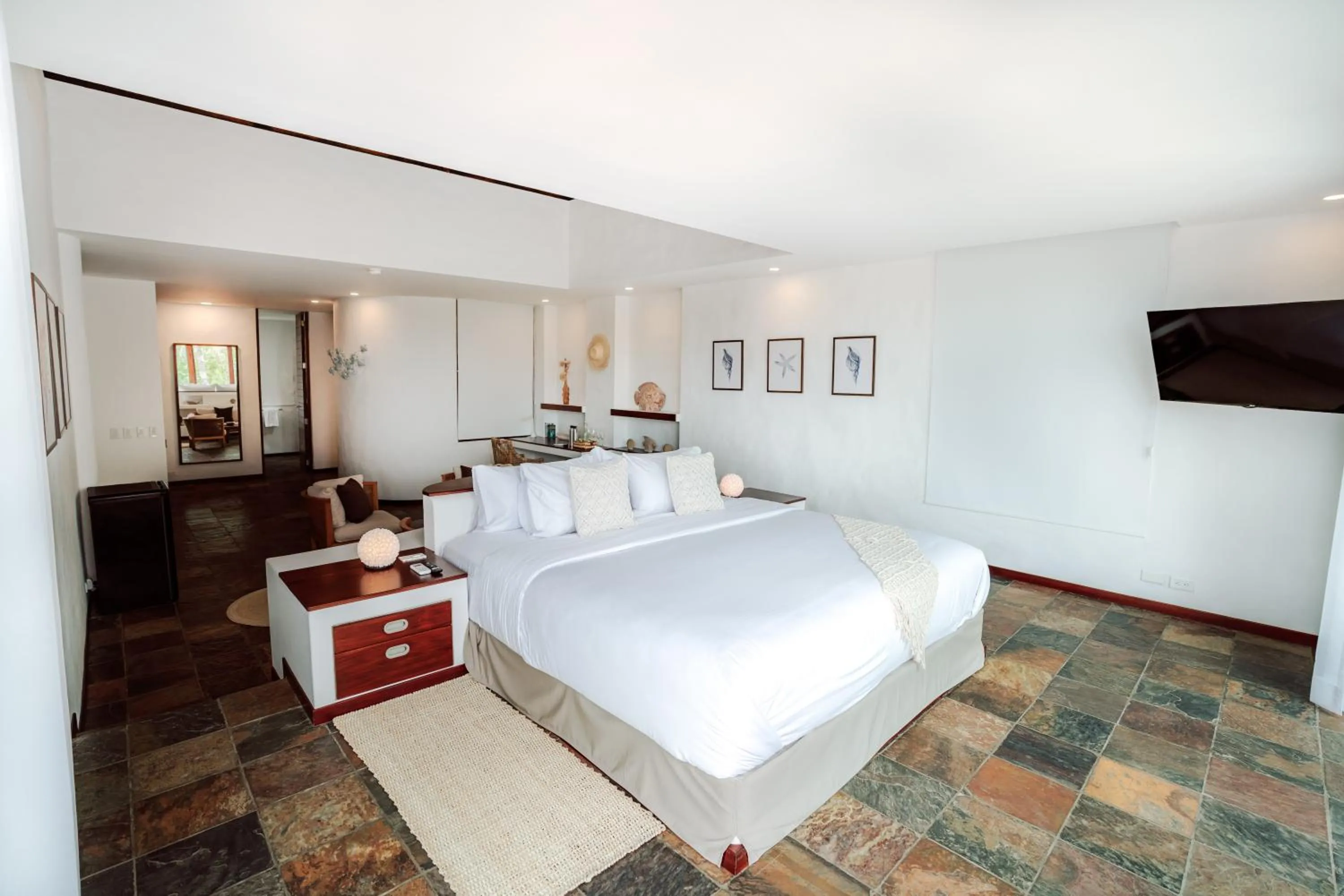 Bed in Hotel Villa Escalesia Galapagos