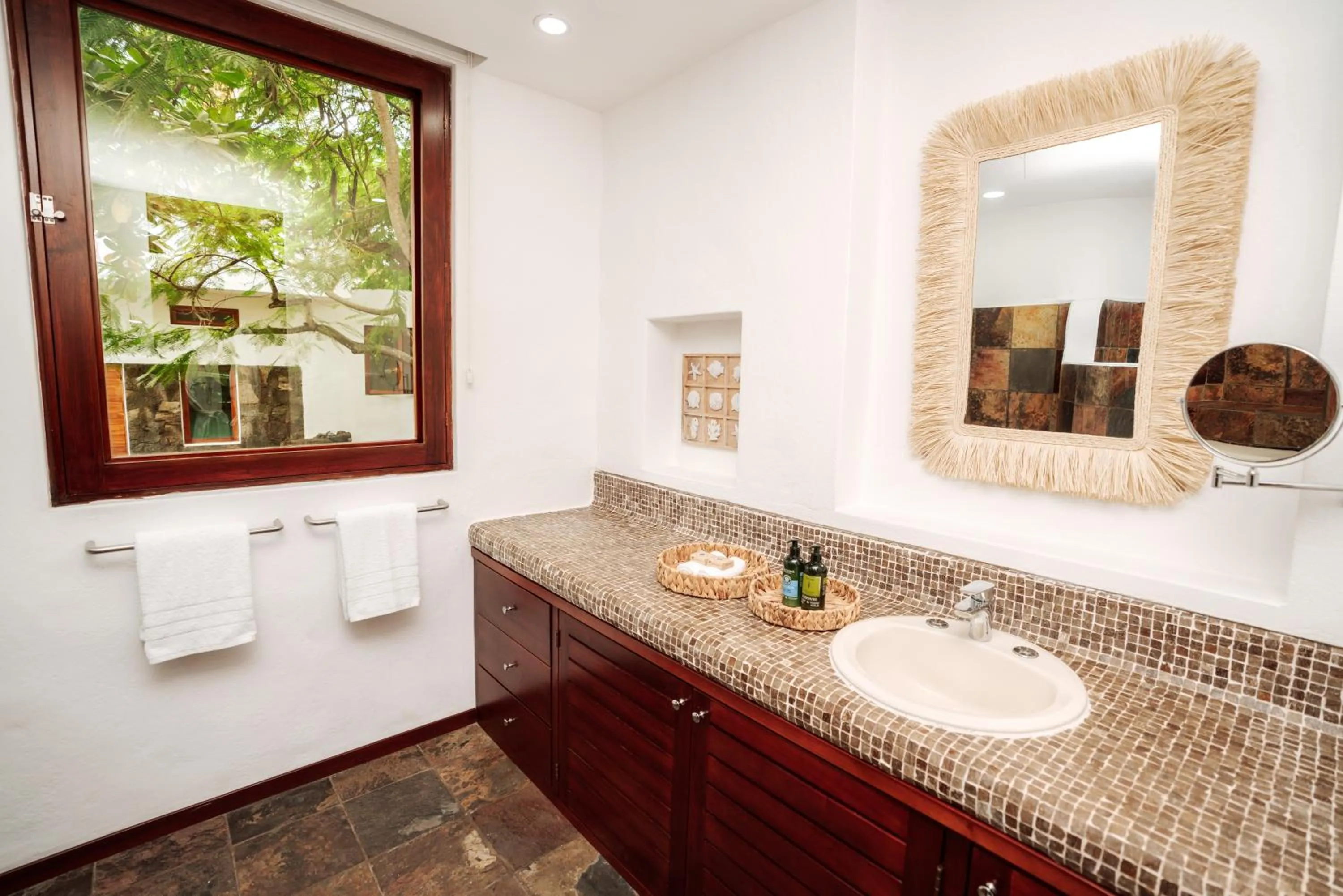 Bathroom in Hotel Villa Escalesia Galapagos