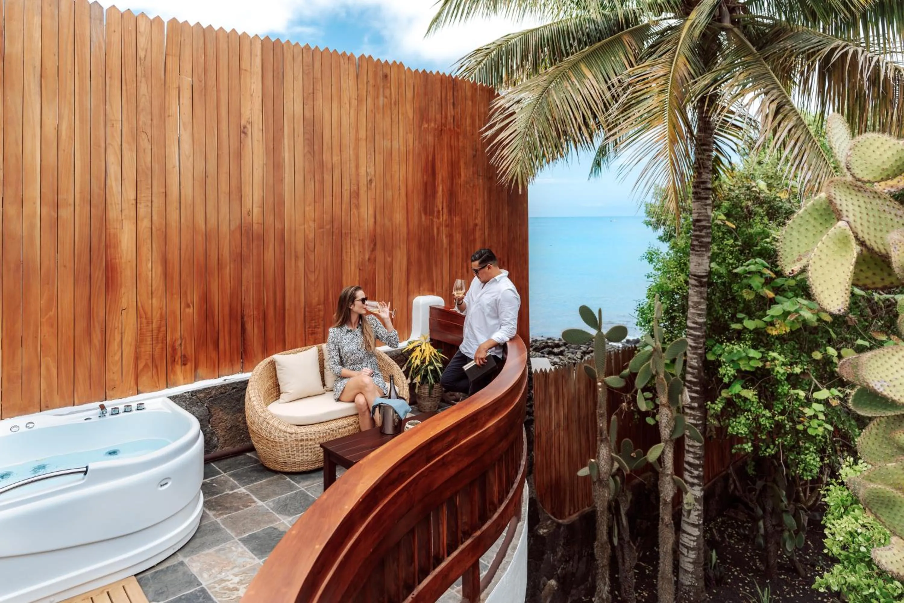 People in Hotel Villa Escalesia Galapagos