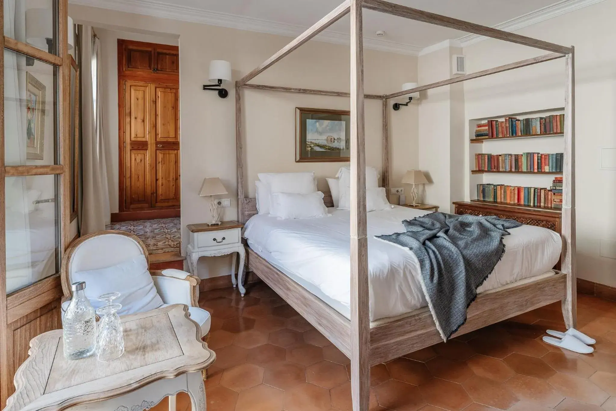 Superior Double Room in Hotel Can Abril Superior Double Room in Hotel Can Abril