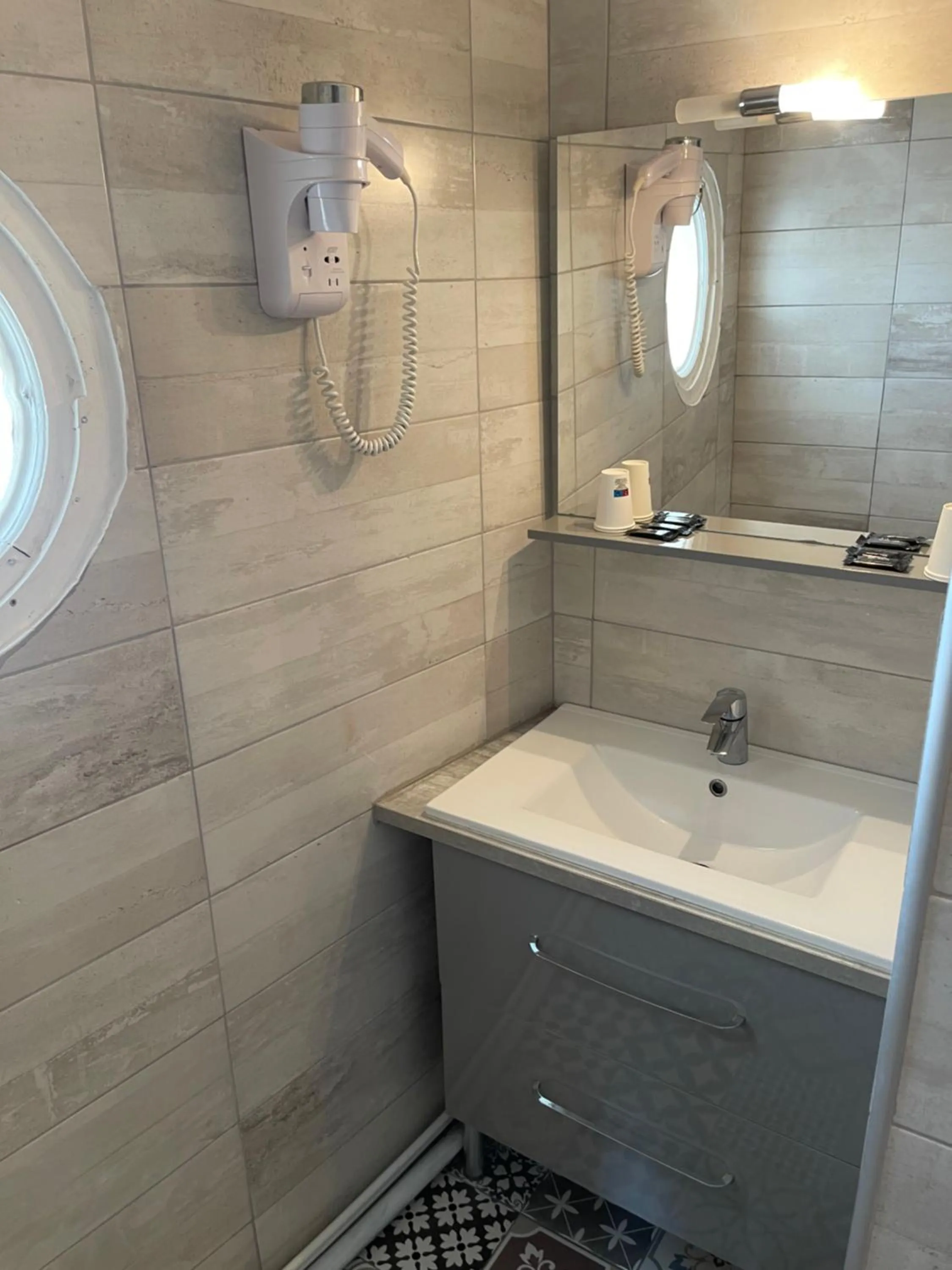 Bathroom in Hotel Clair Logis