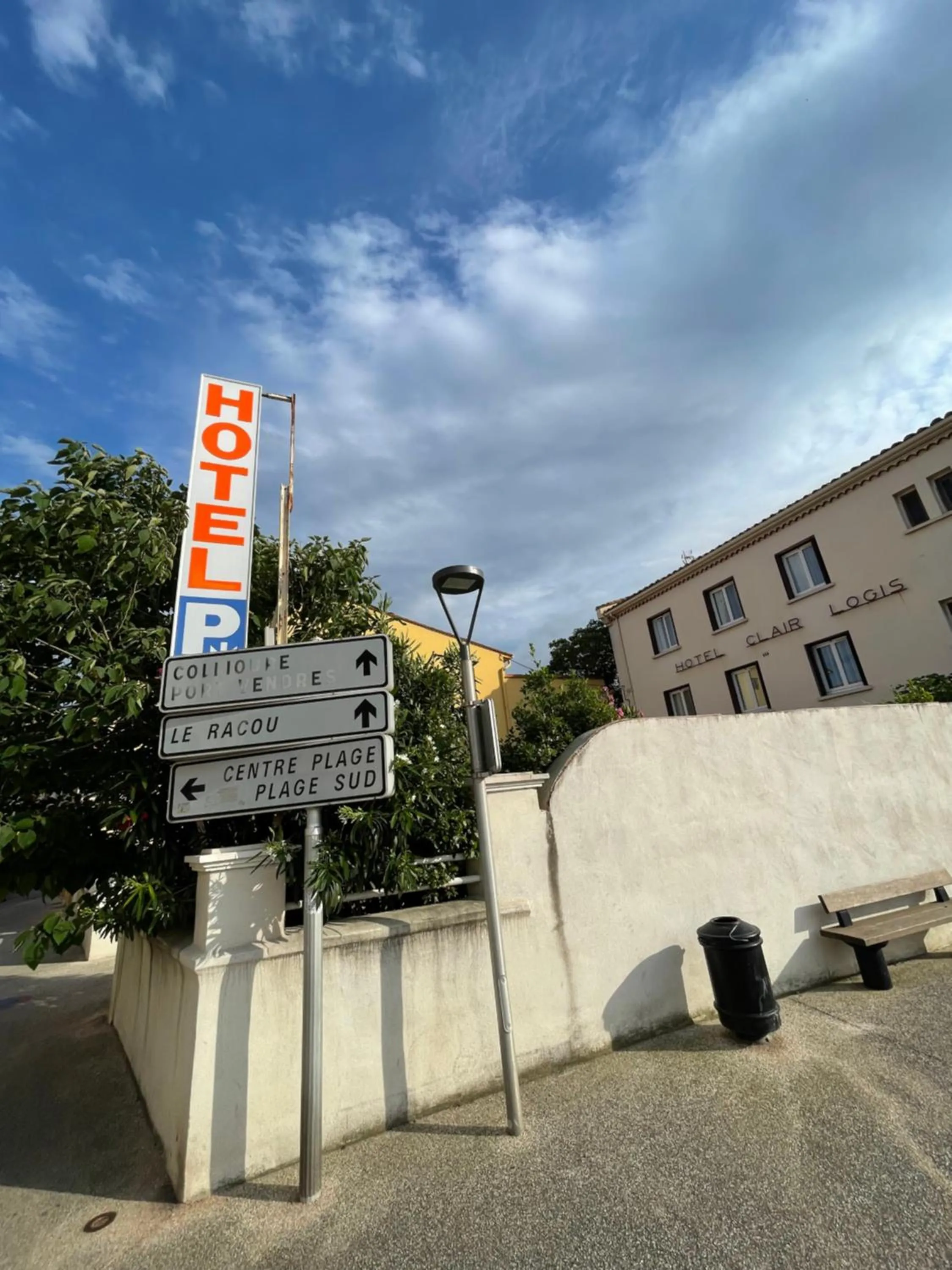 Property building in Hotel Clair Logis