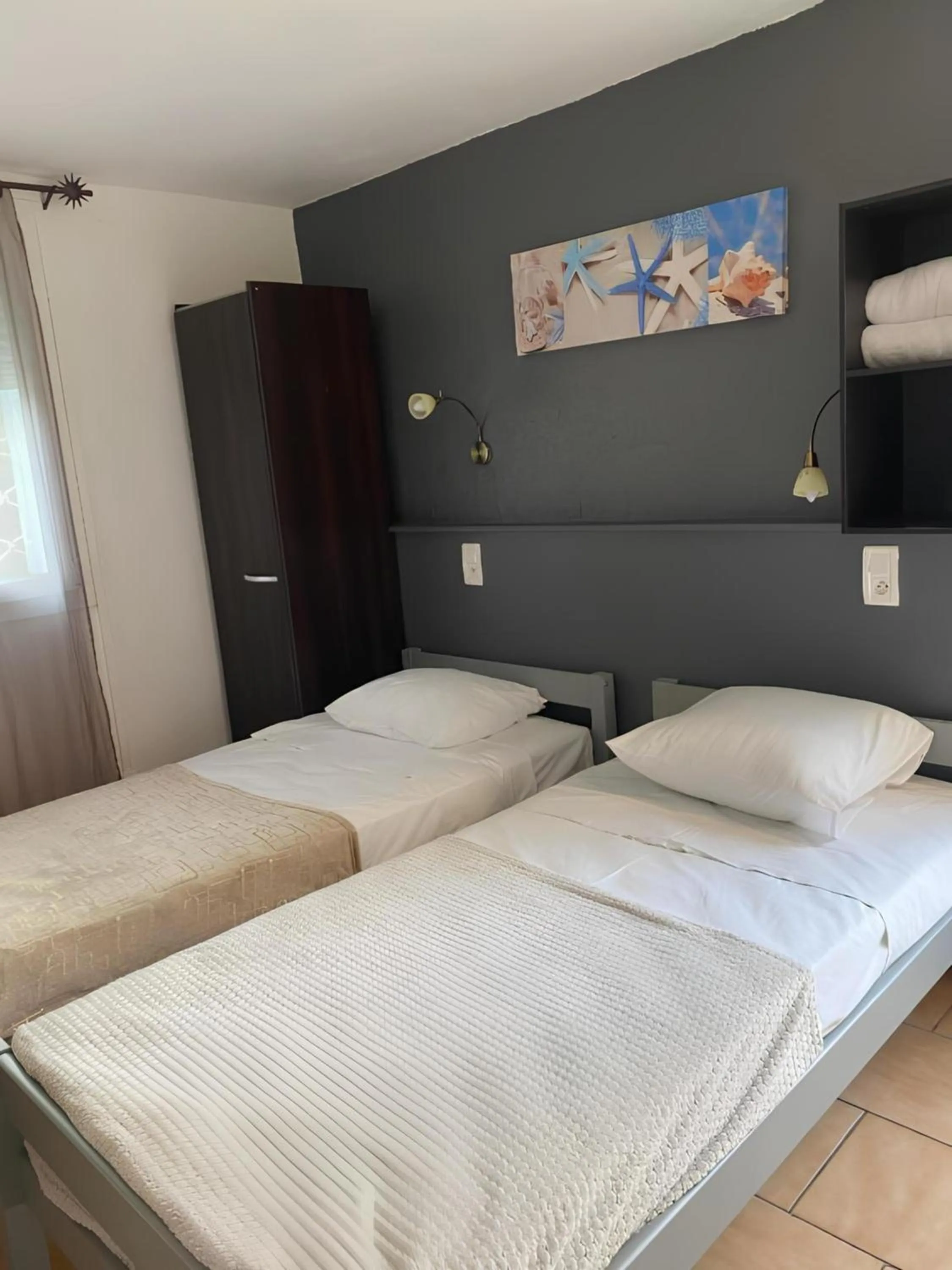 Bed in Hotel Clair Logis