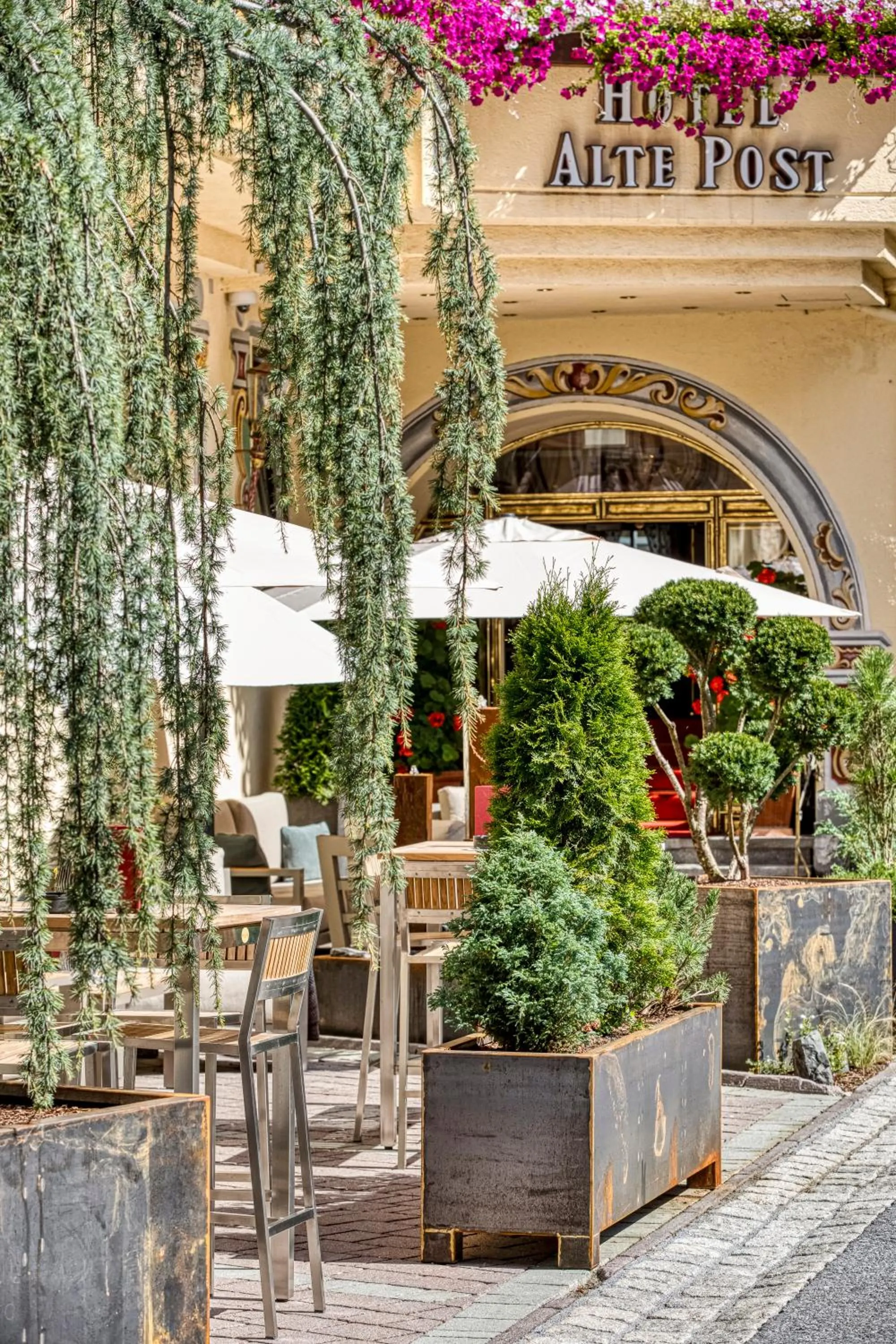 Property building in Hotel Alte Post