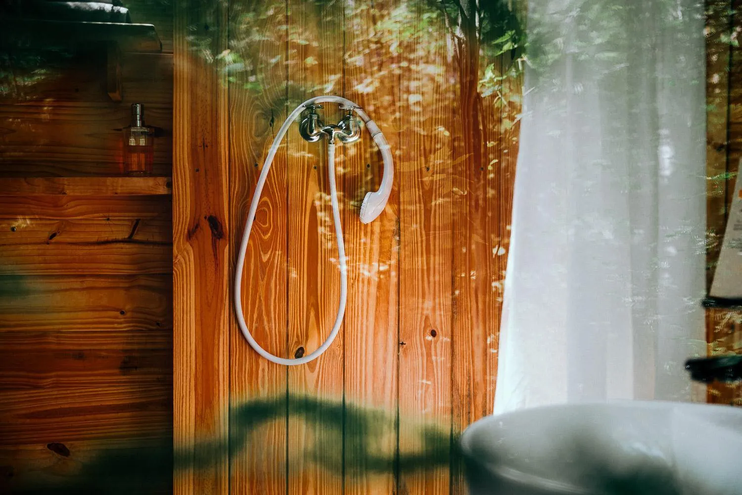 Shower in Canopée Lit