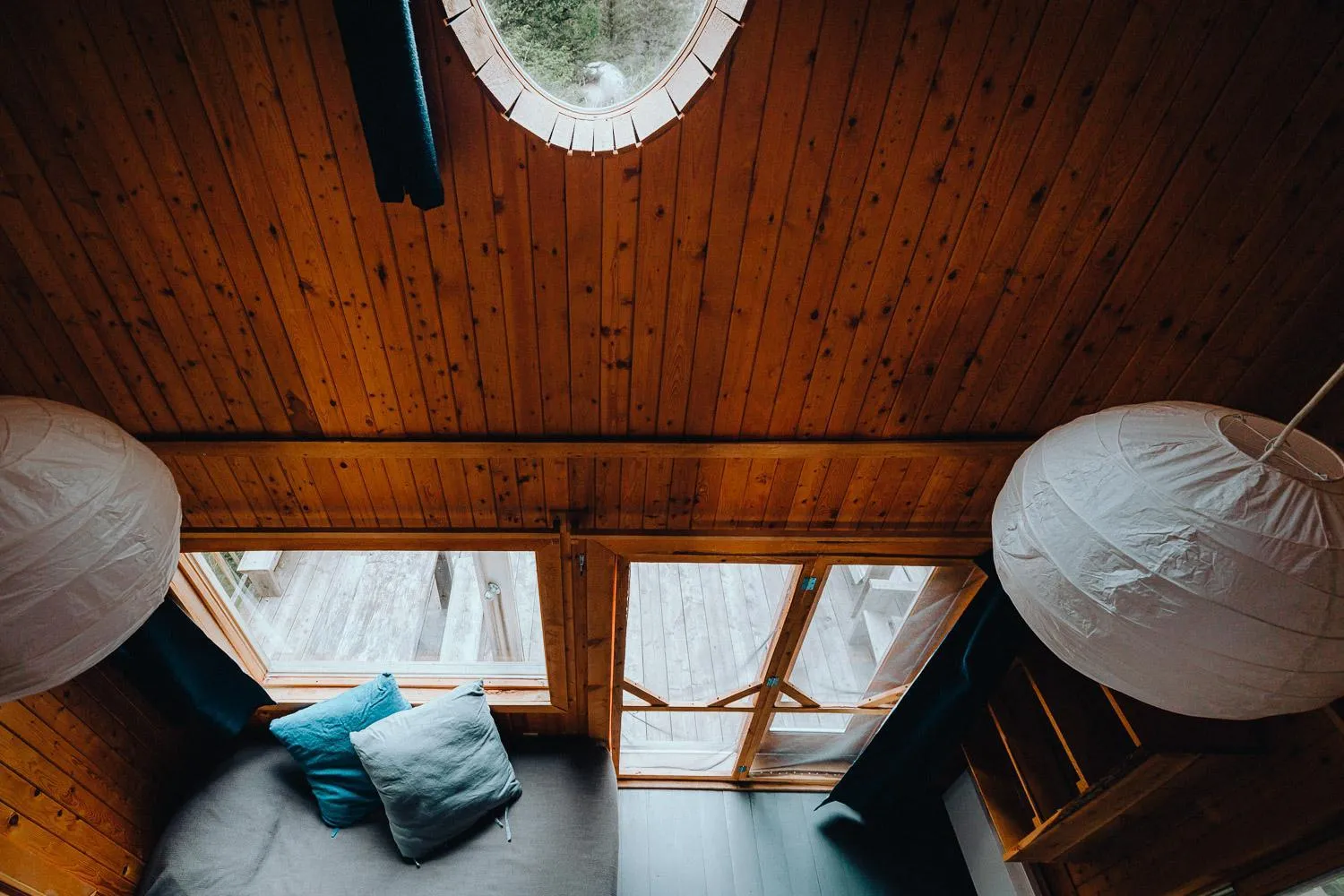 Living room, Bed in Canopée Lit