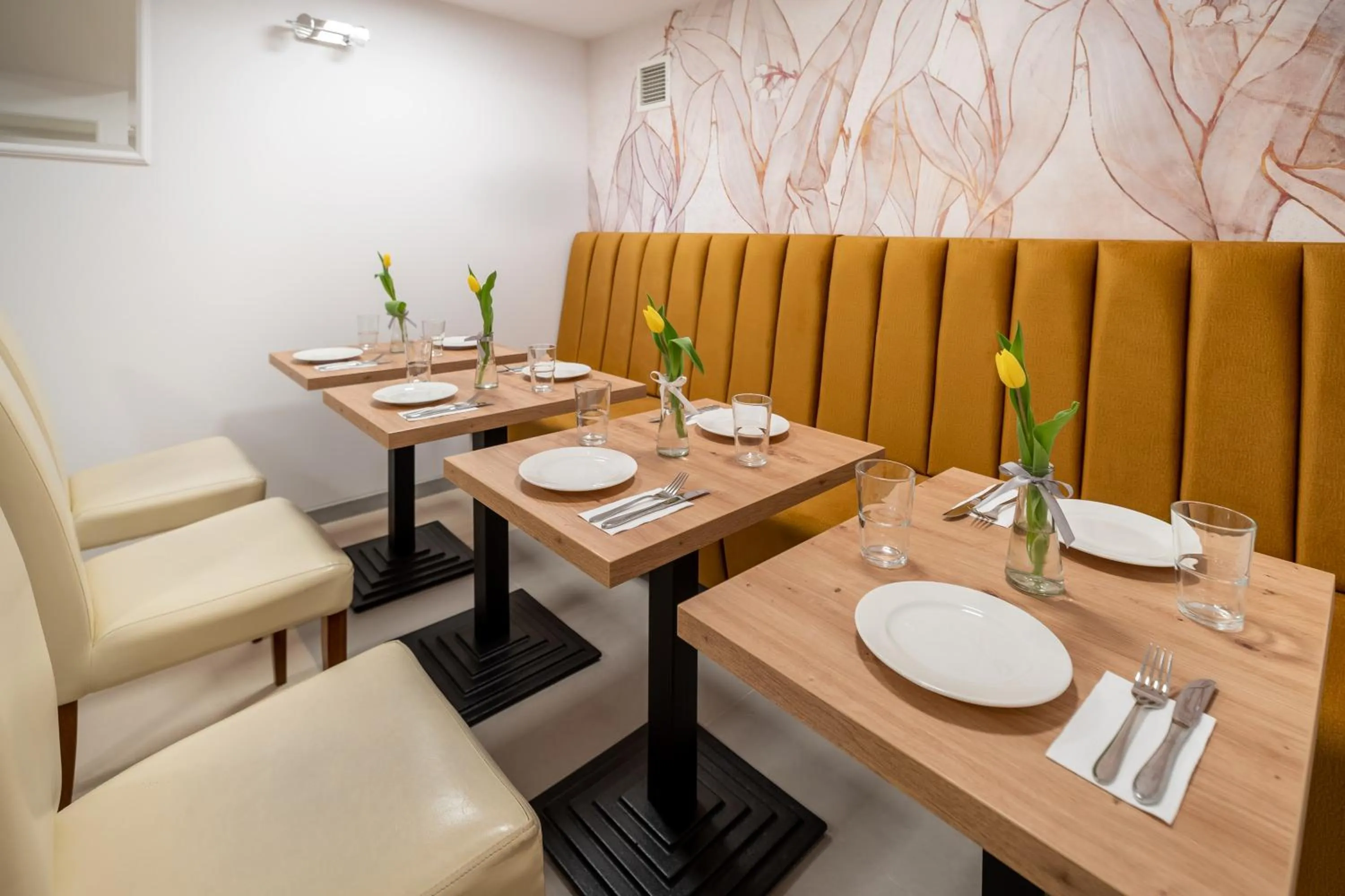 Restaurant/places to eat in Panorama Park