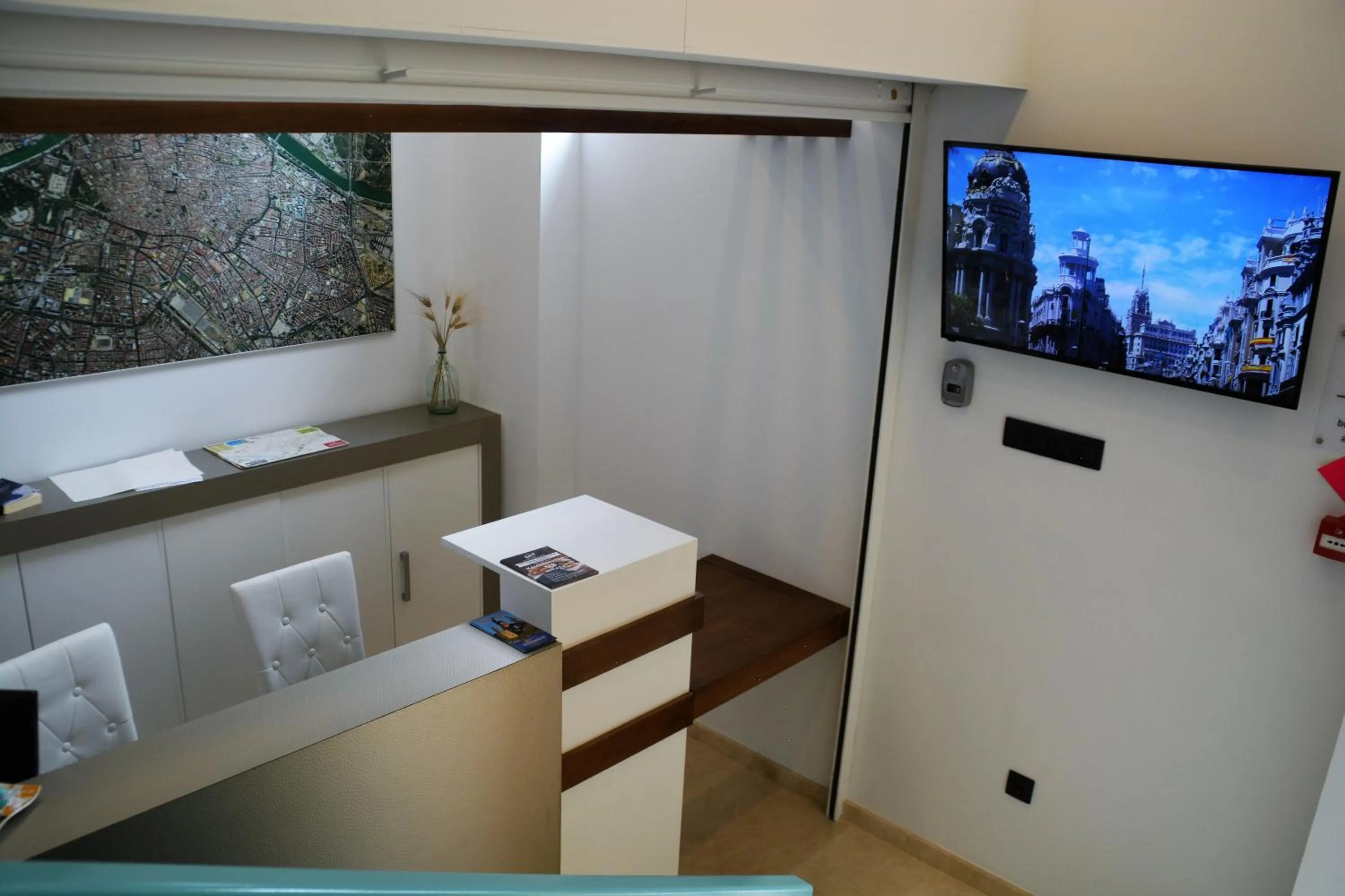 Lobby or reception in Hostal Sevilla Santa Justa - Adults only