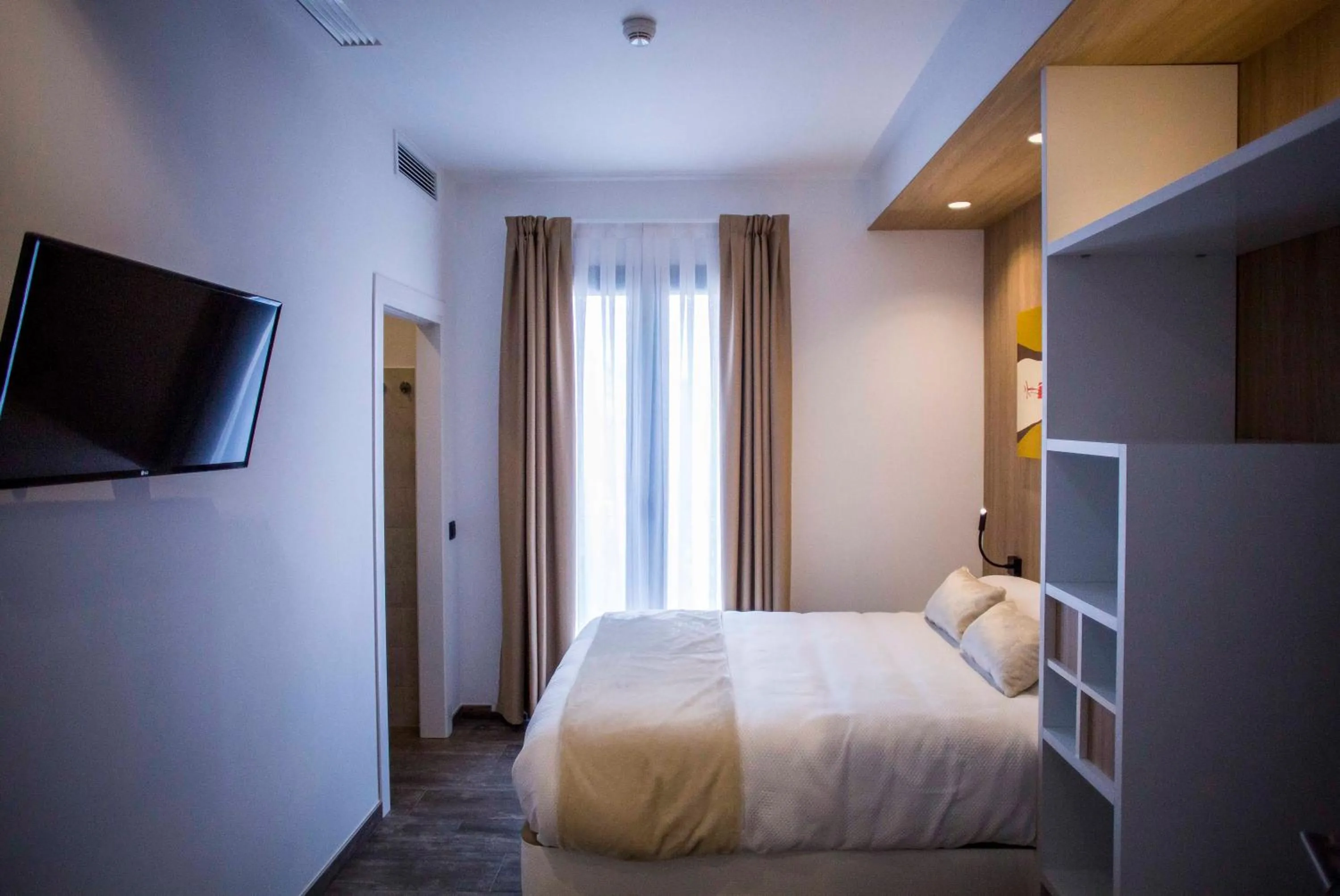 Decorative detail, Bed in Hostal Sevilla Santa Justa - Adults only