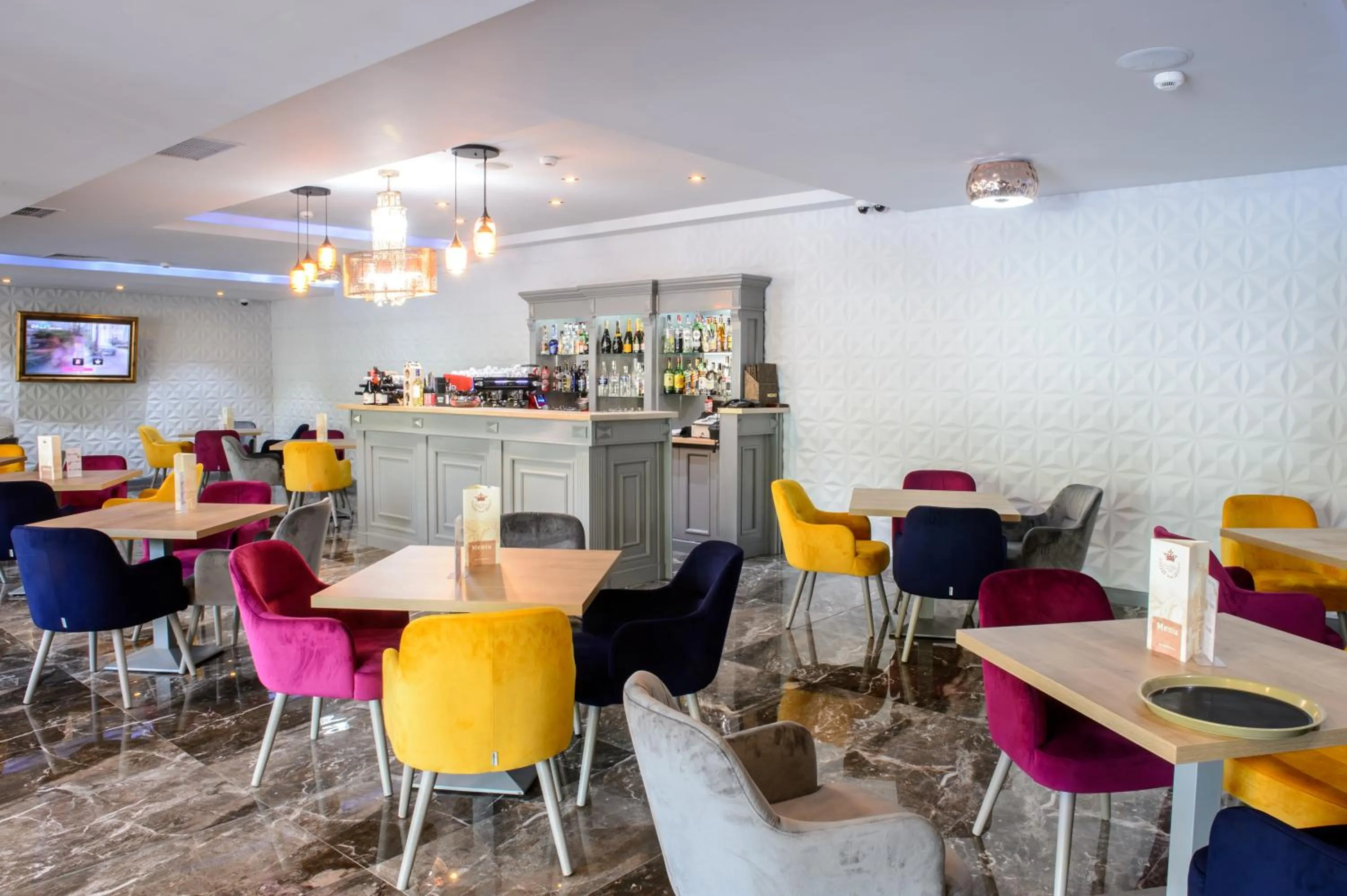 Lounge or bar in Royal Class Hotel