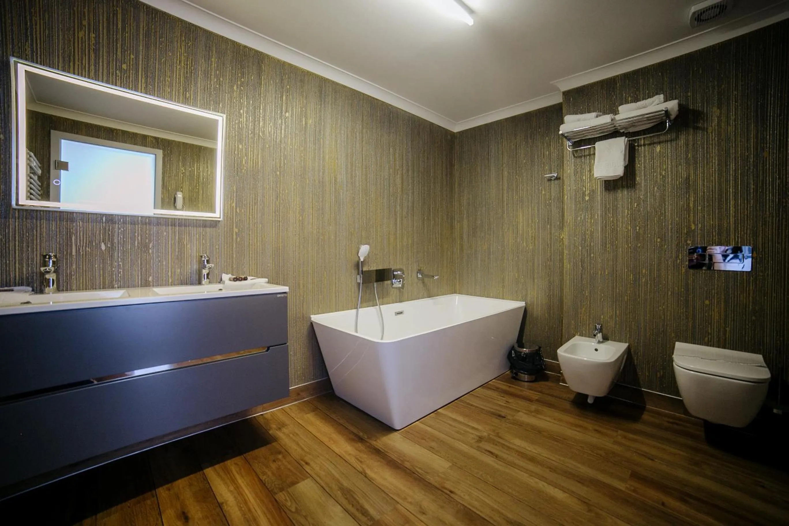 Shower in Royal Class Hotel