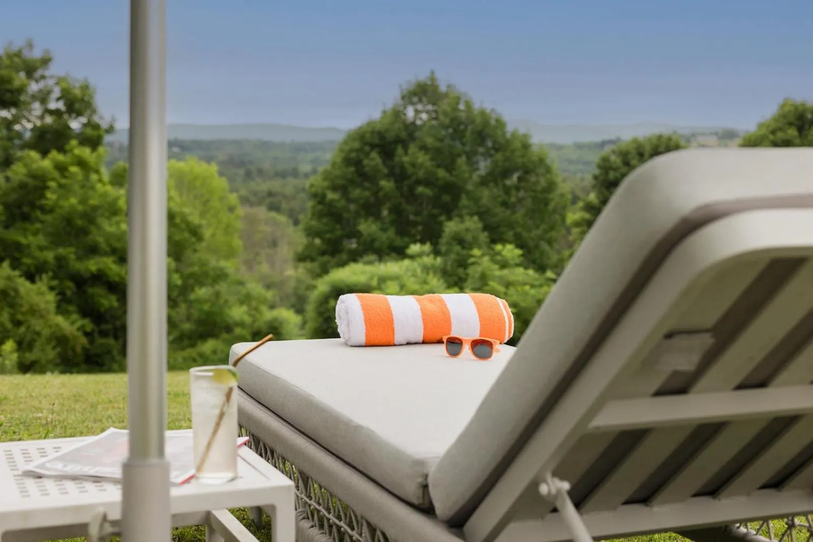 sunbed in Apple Tree Inn
