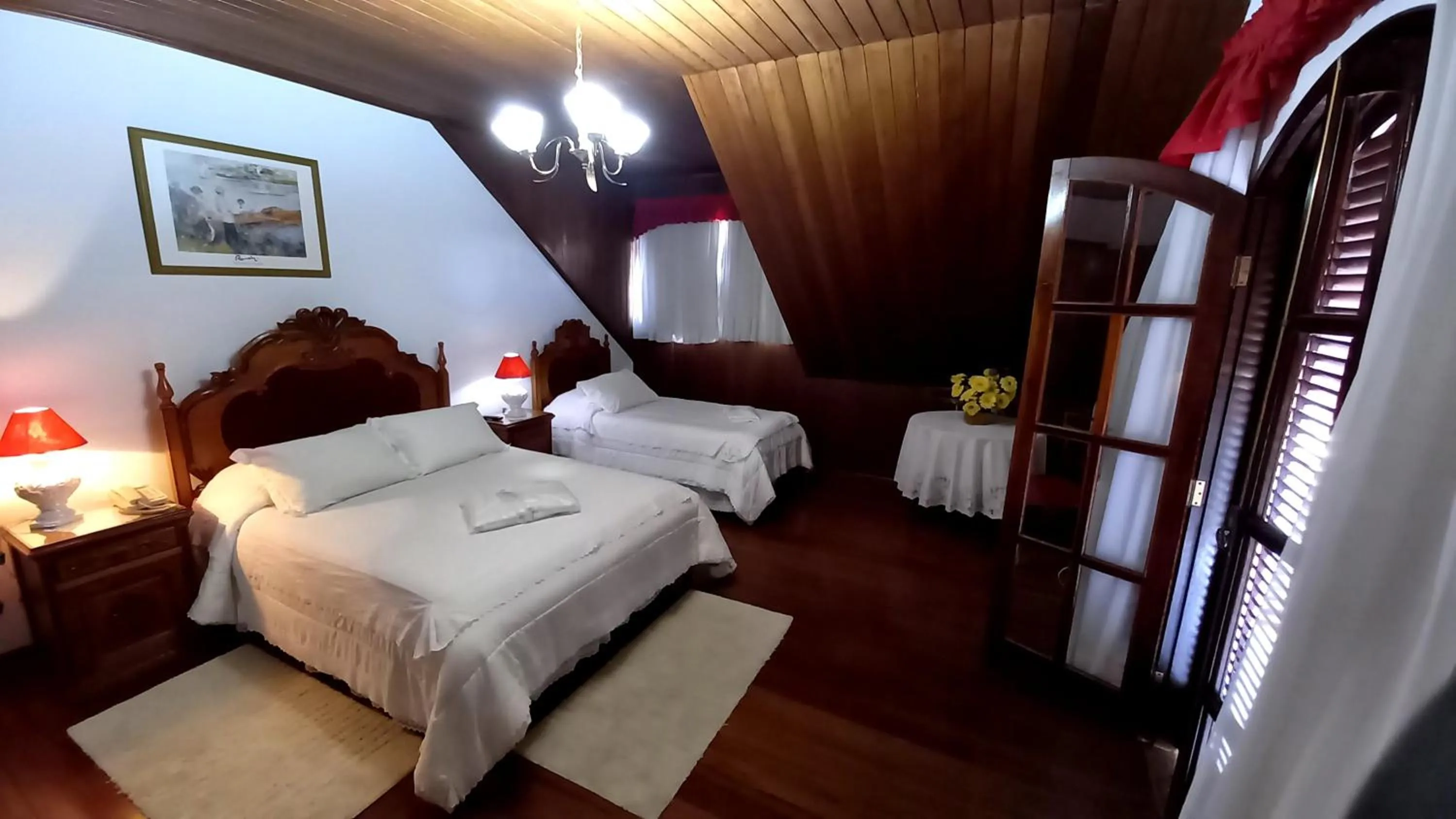 Bedroom in Hotel Shallon