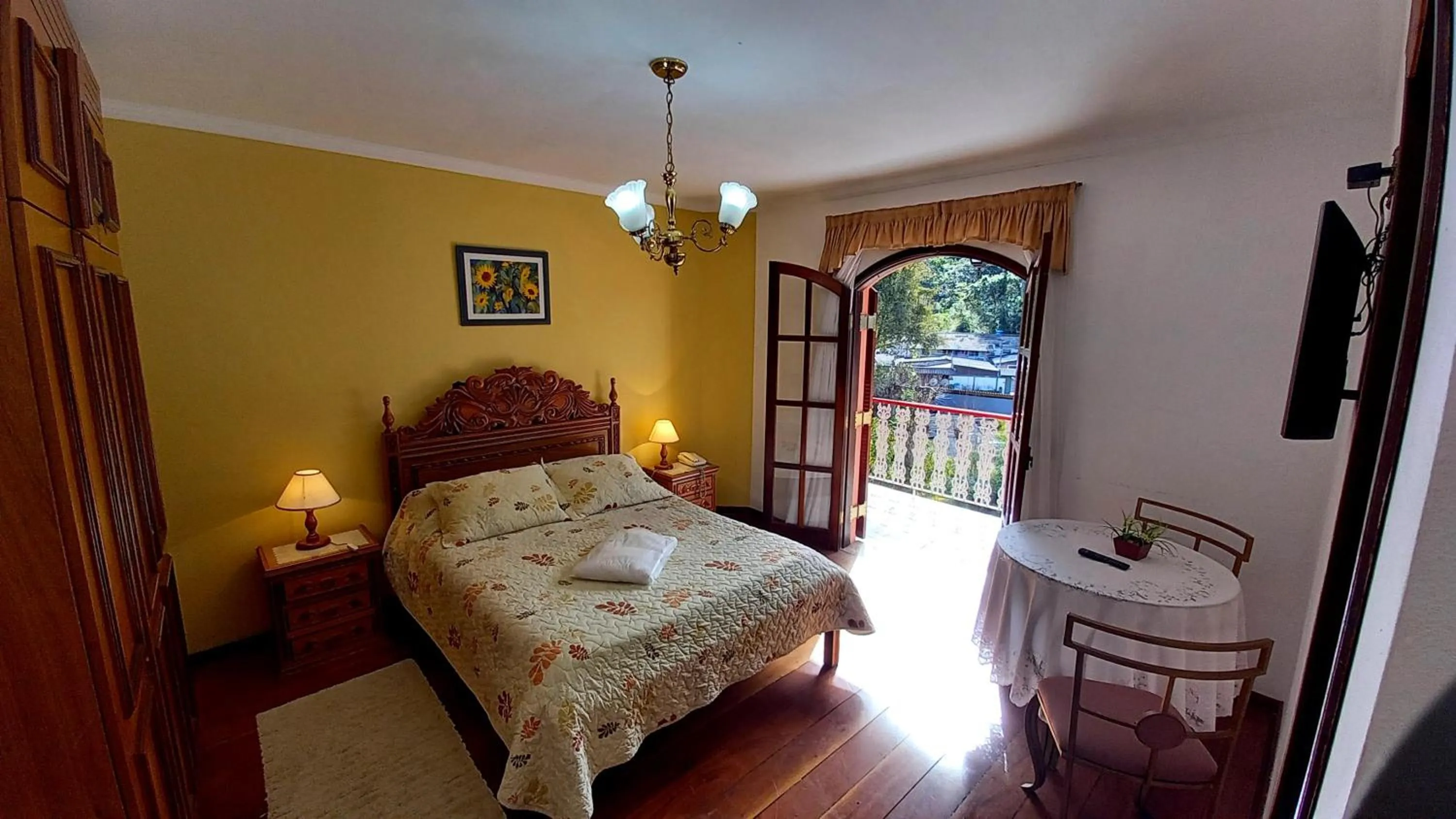 Bedroom in Hotel Shallon