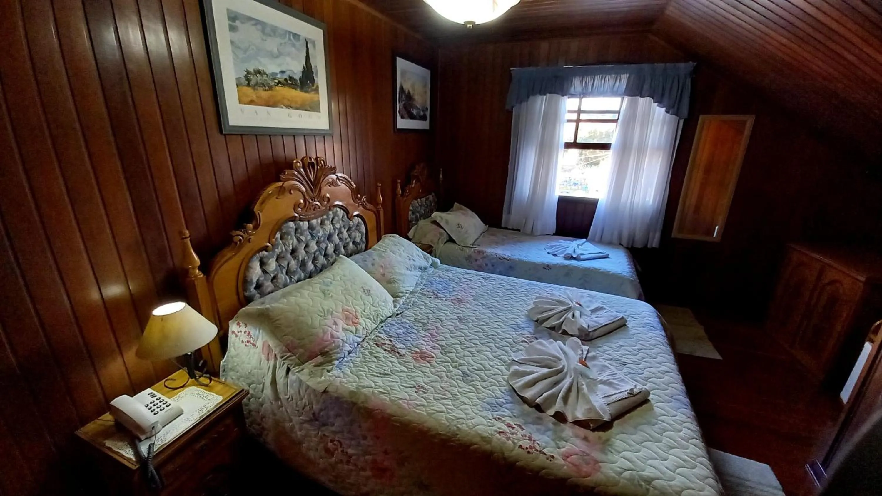 Bedroom in Hotel Shallon