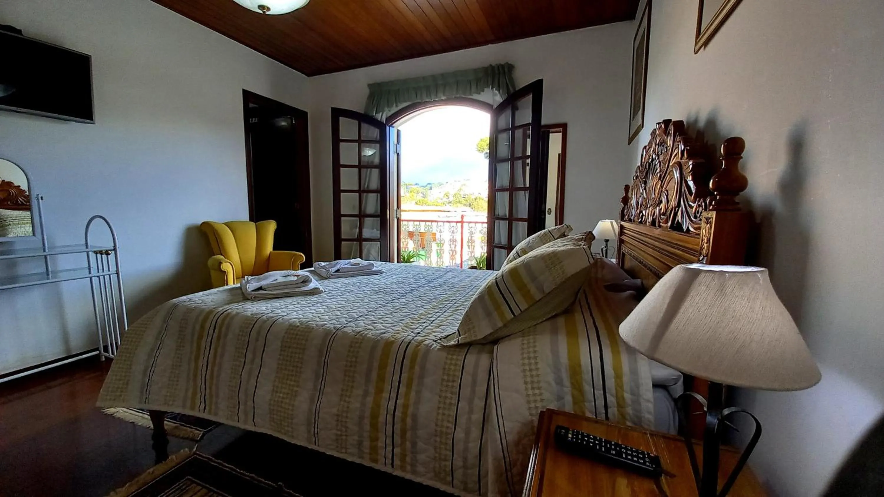 Bedroom in Hotel Shallon