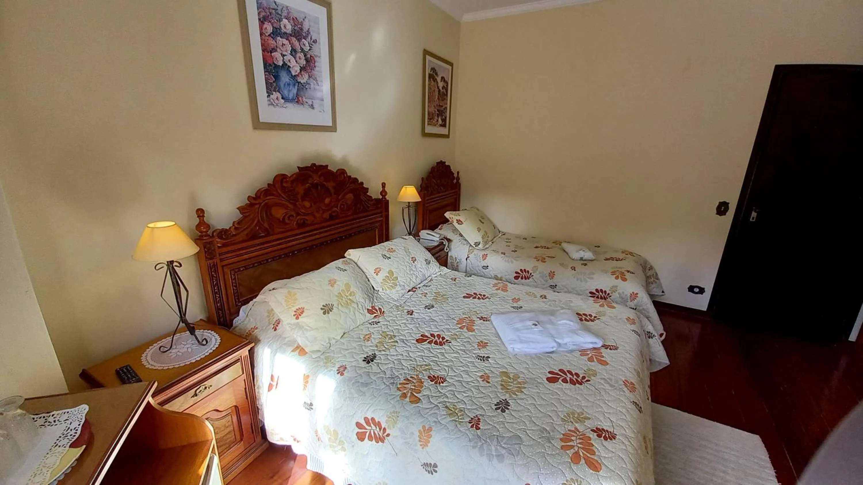 Bedroom in Hotel Shallon