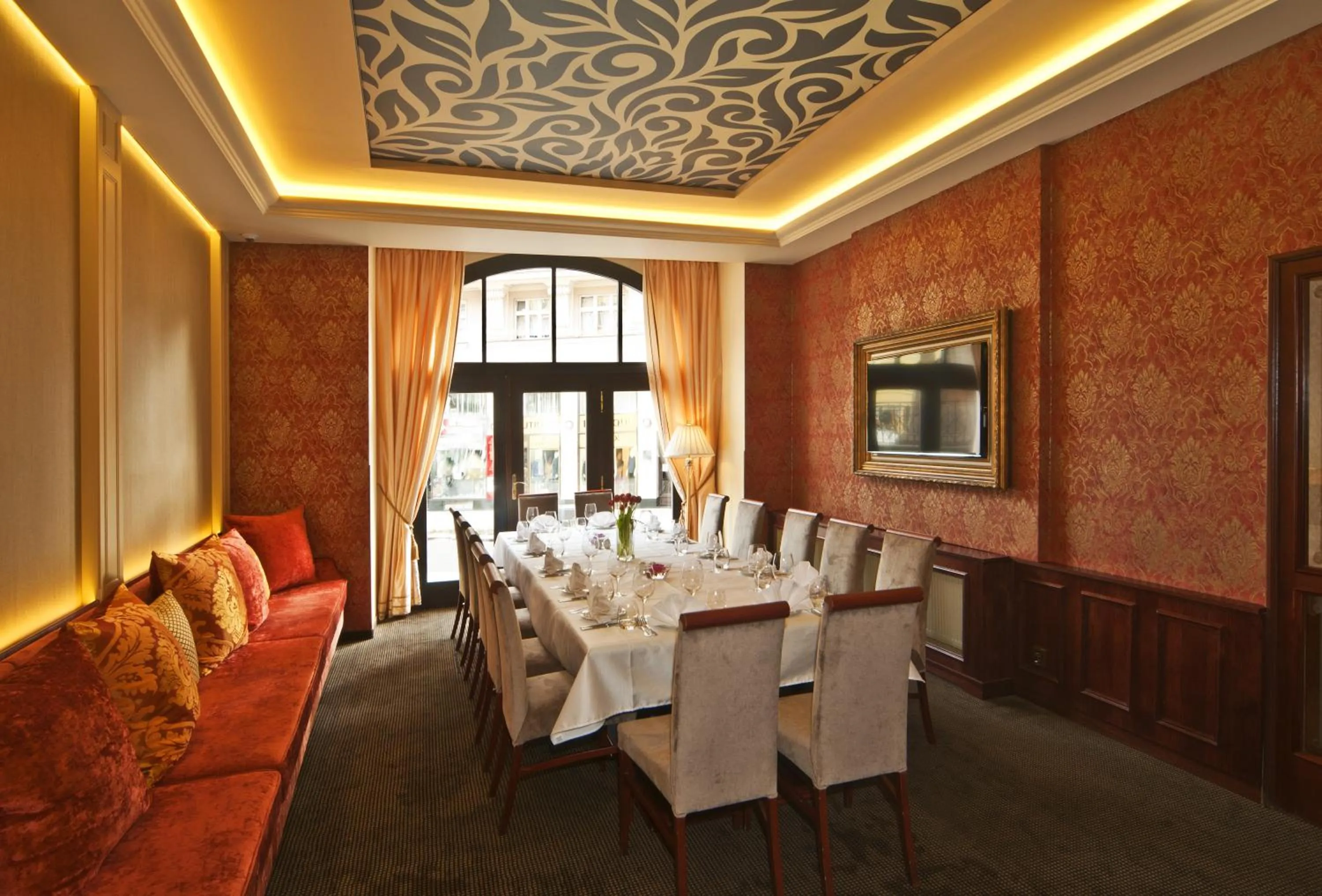 Lounge or bar in Promenáda Romantic Hotel