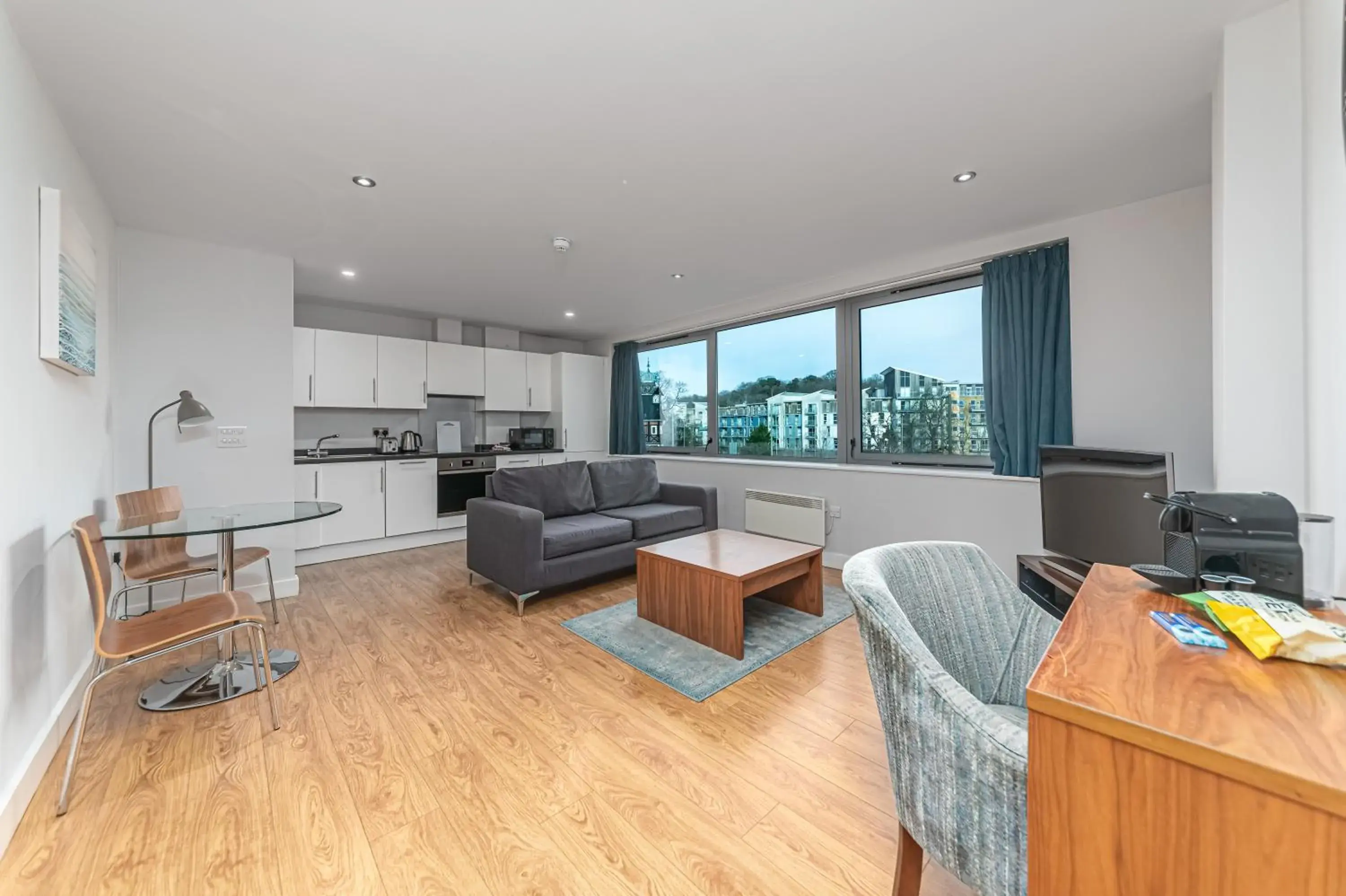 One-Bedroom Apartment in HQ Aparthotel Farnborough One-Bedroom Apartment in HQ Aparthotel Farnborough