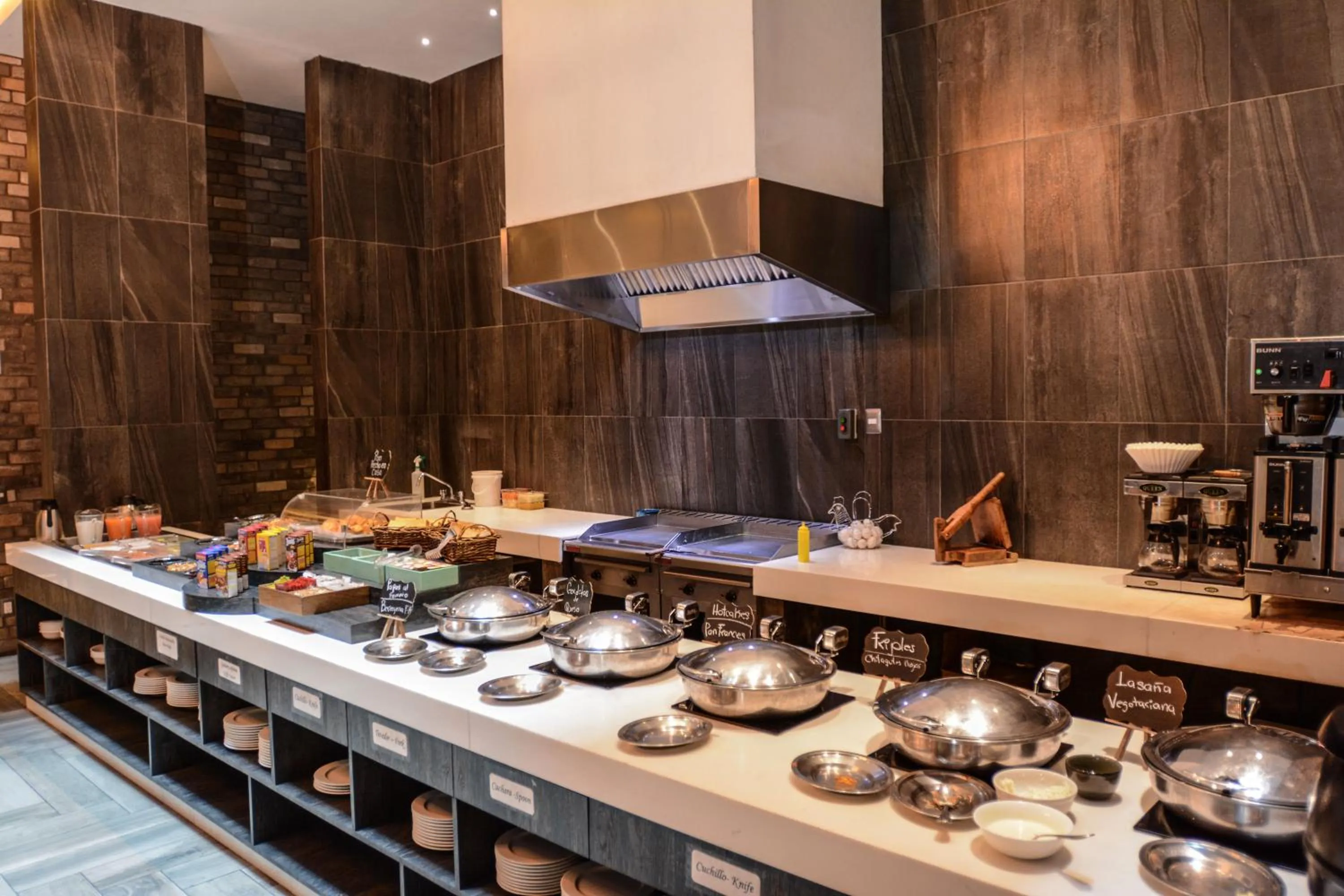 Food and drinks in Hotel Punto MX