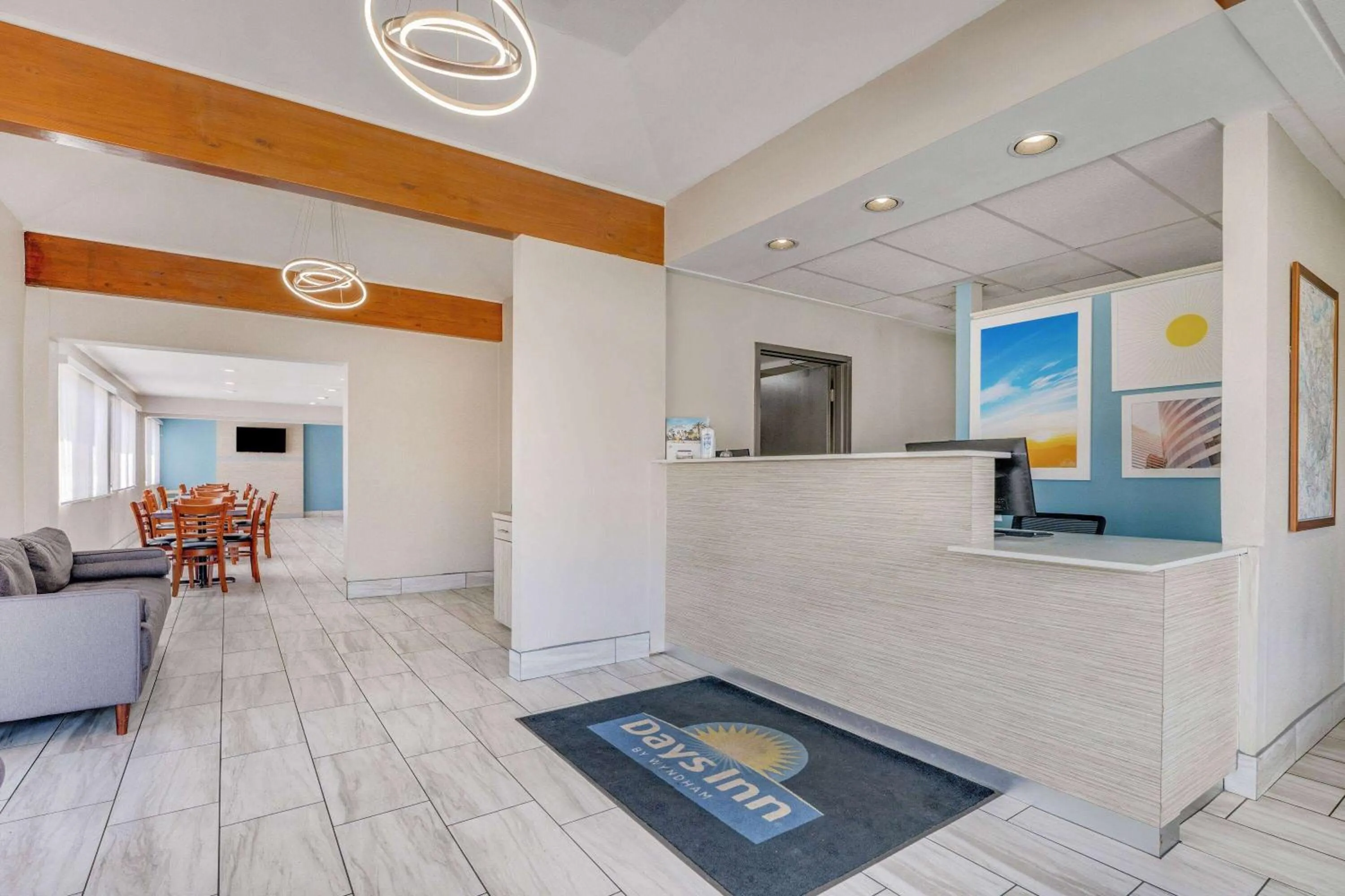 Lobby or reception in Days Inn by Wyndham Albany SUNY