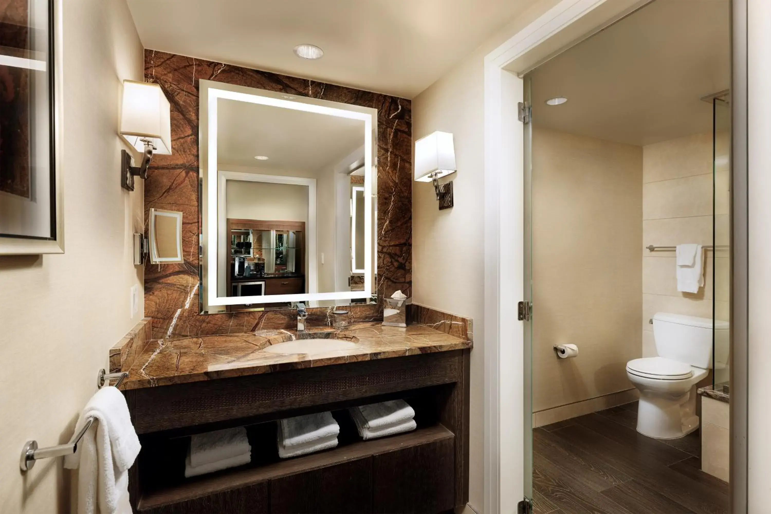 Grand Two Queens in Little America Hotel Flagstaff Grand Two Queens in Little America Hotel Flagstaff