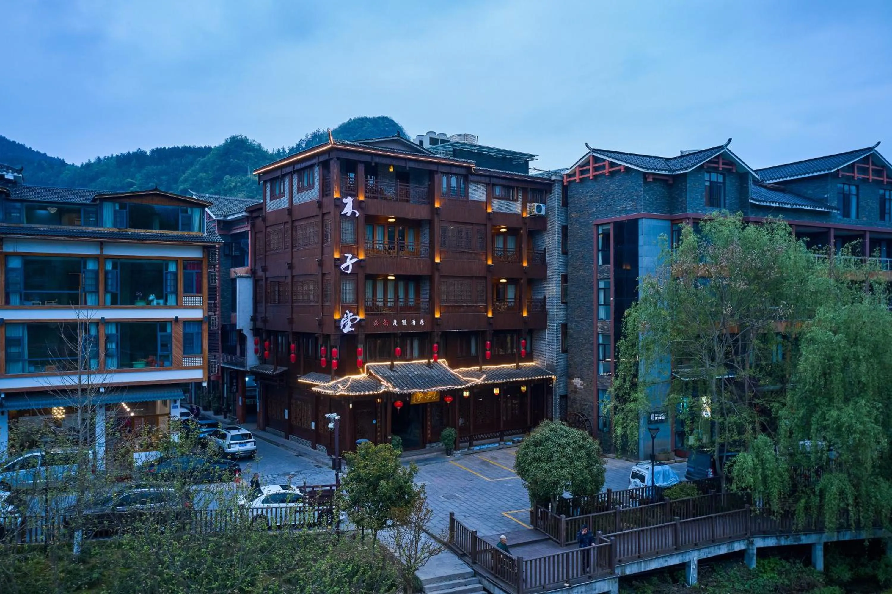 Property building in Lee's Boutique Resort