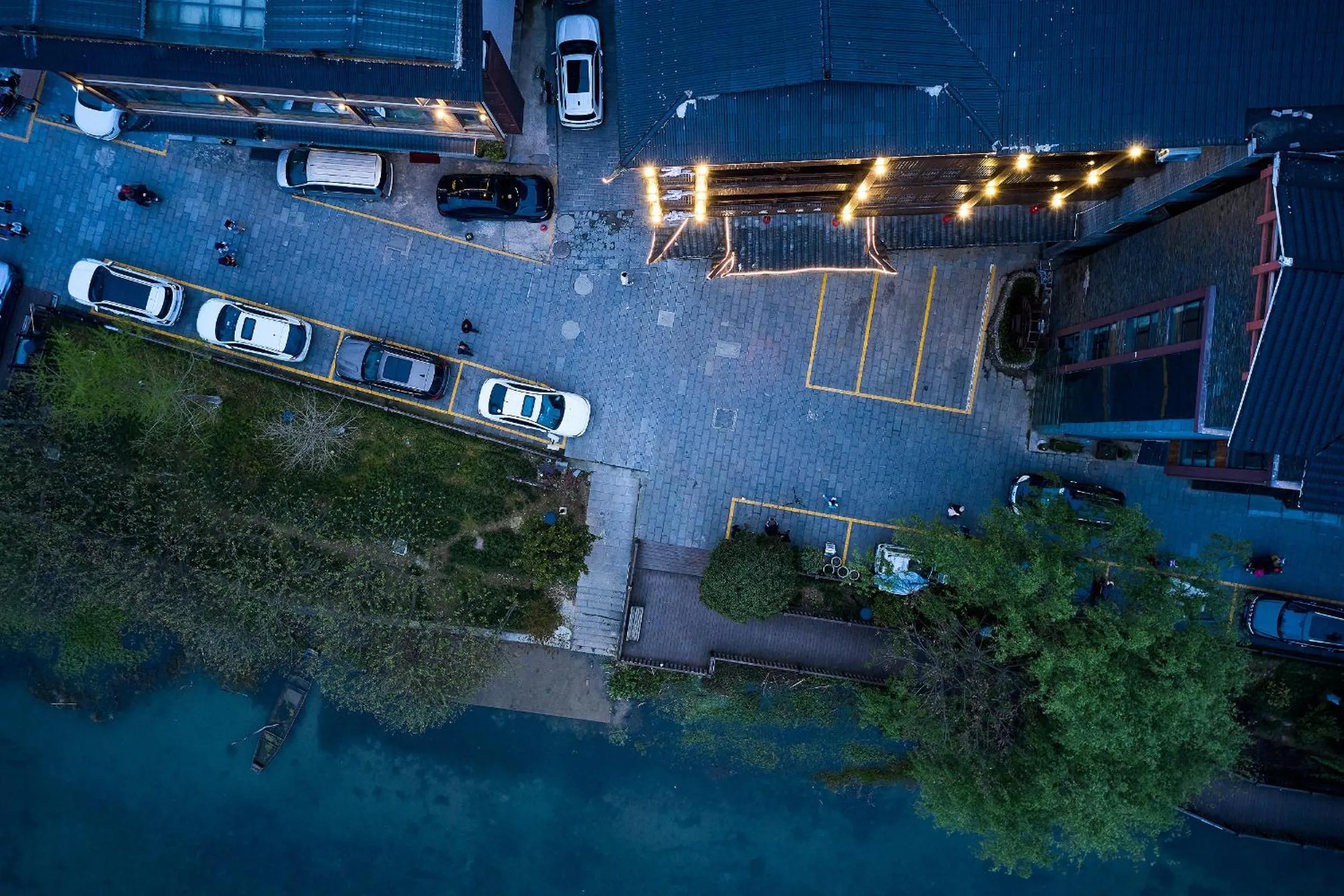 Parking in Lee's Boutique Resort