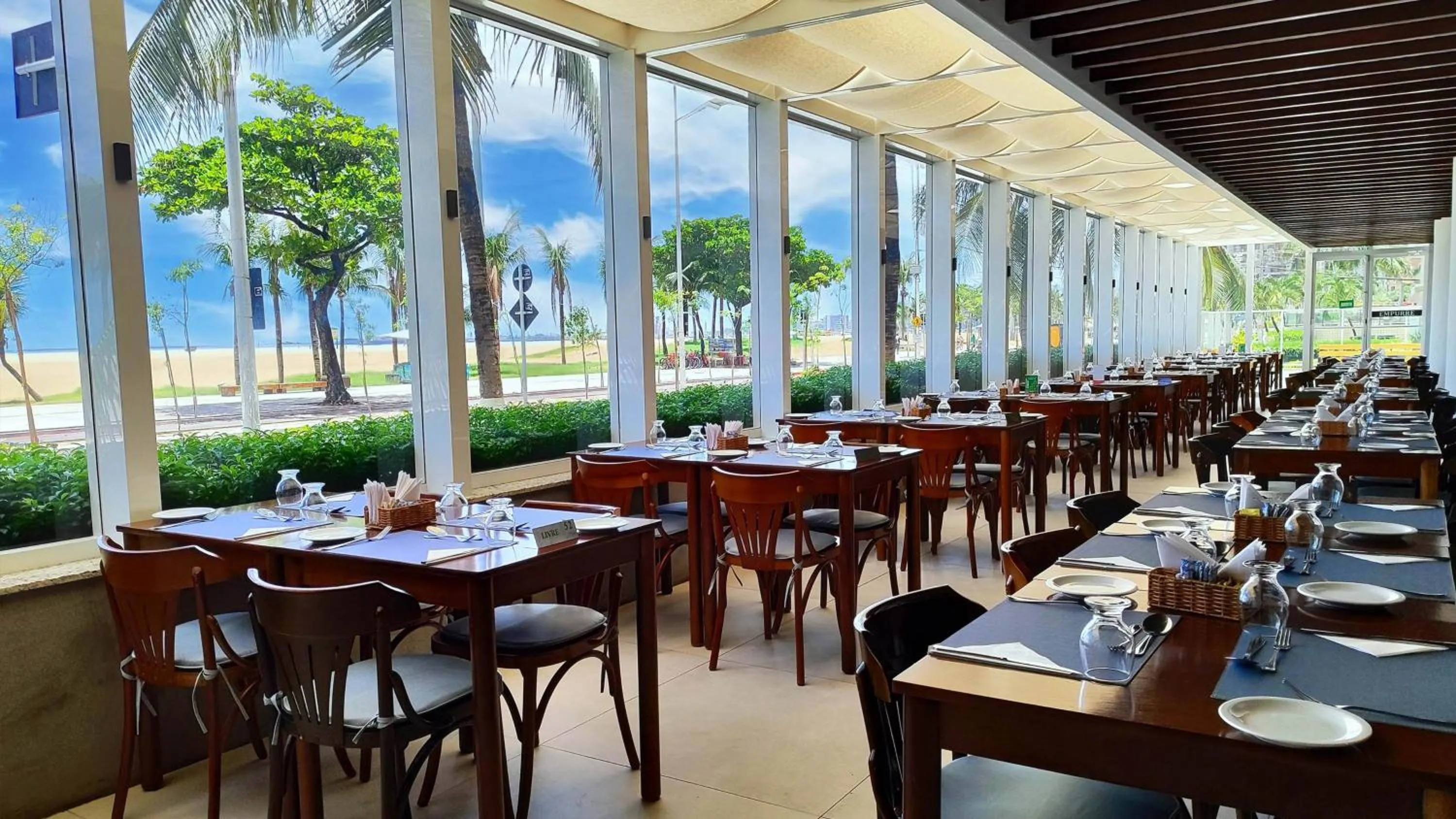 Restaurant/places to eat in Holiday Inn Fortaleza by IHG