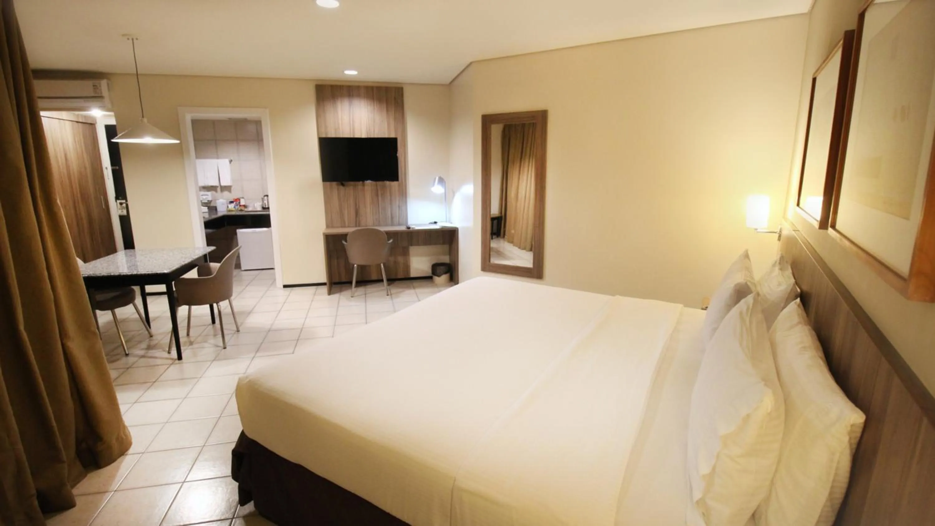 Photo of the whole room, Bed in Holiday Inn Fortaleza by IHG