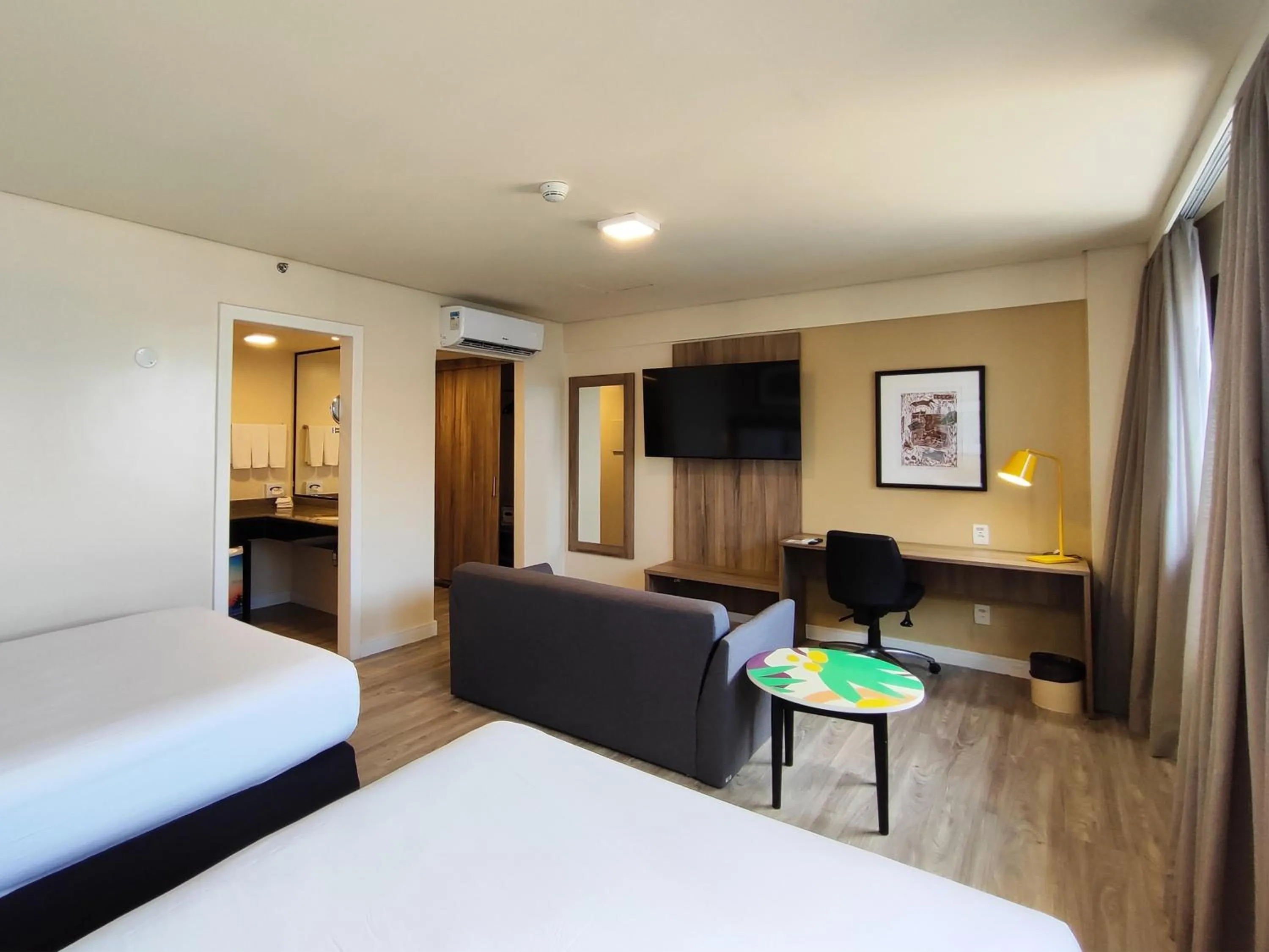 Bedroom, Bed in Holiday Inn Fortaleza by IHG