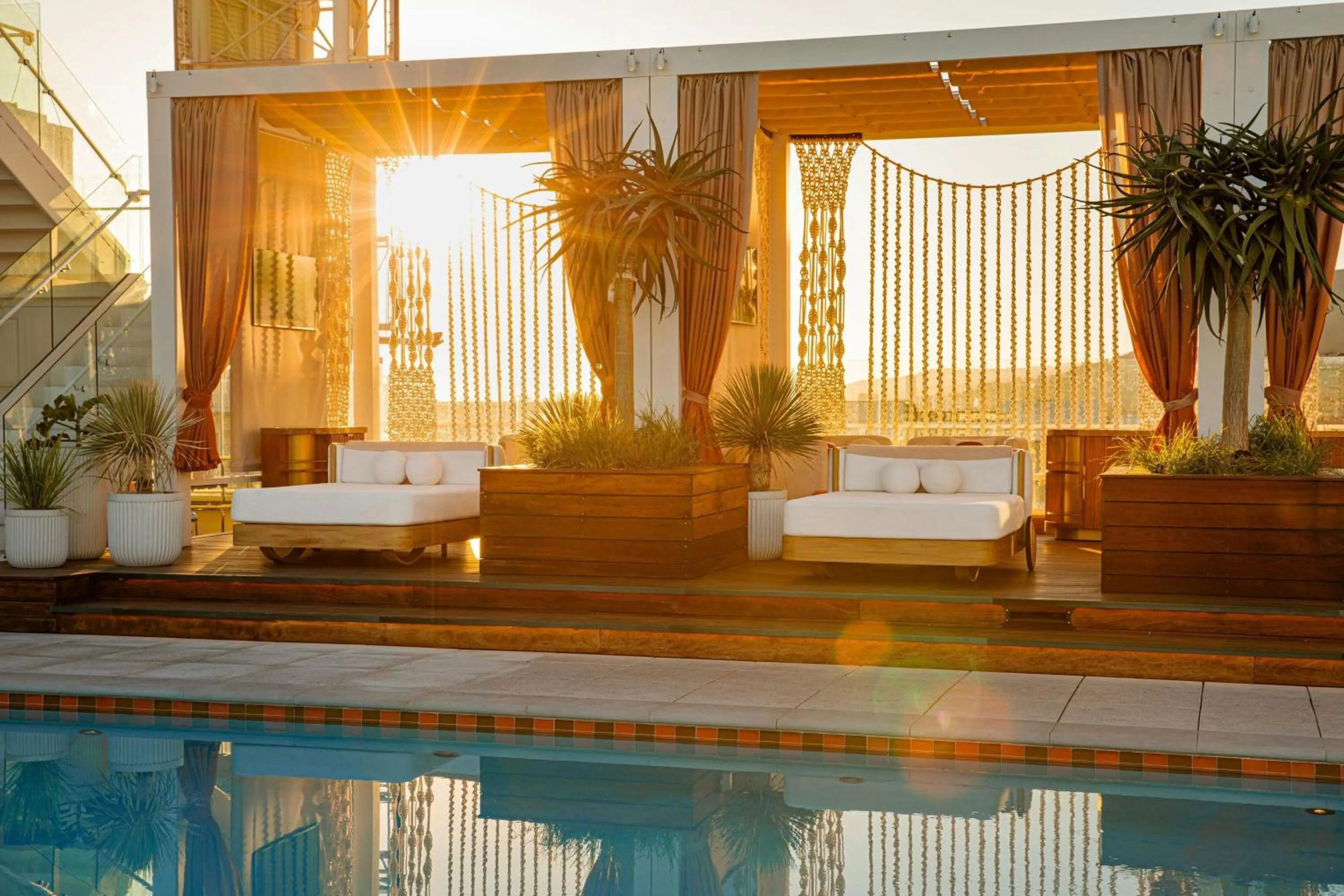 Fitness centre/facilities in W Hollywood