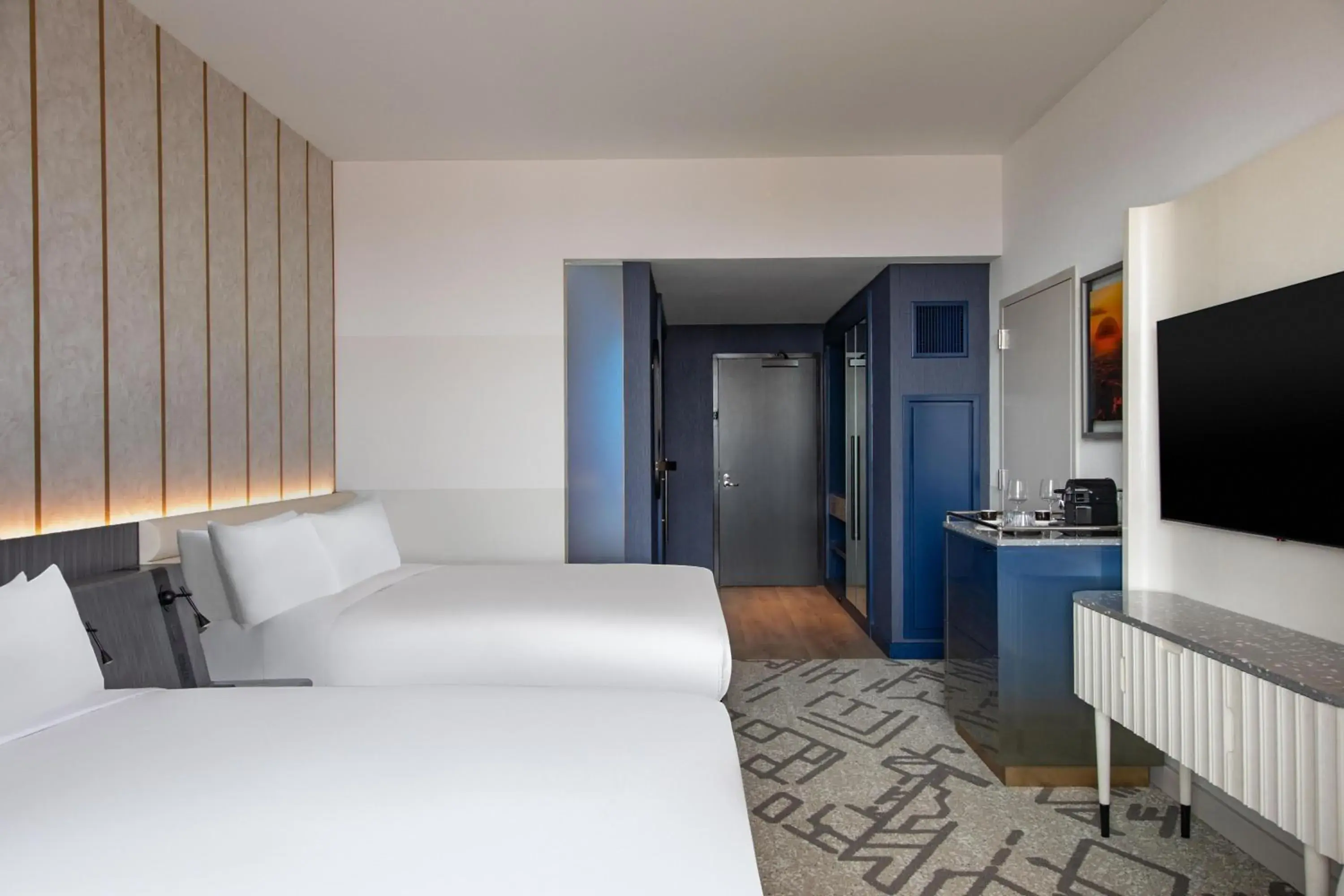 Standard Queen in W Hollywood Standard Queen in W Hollywood