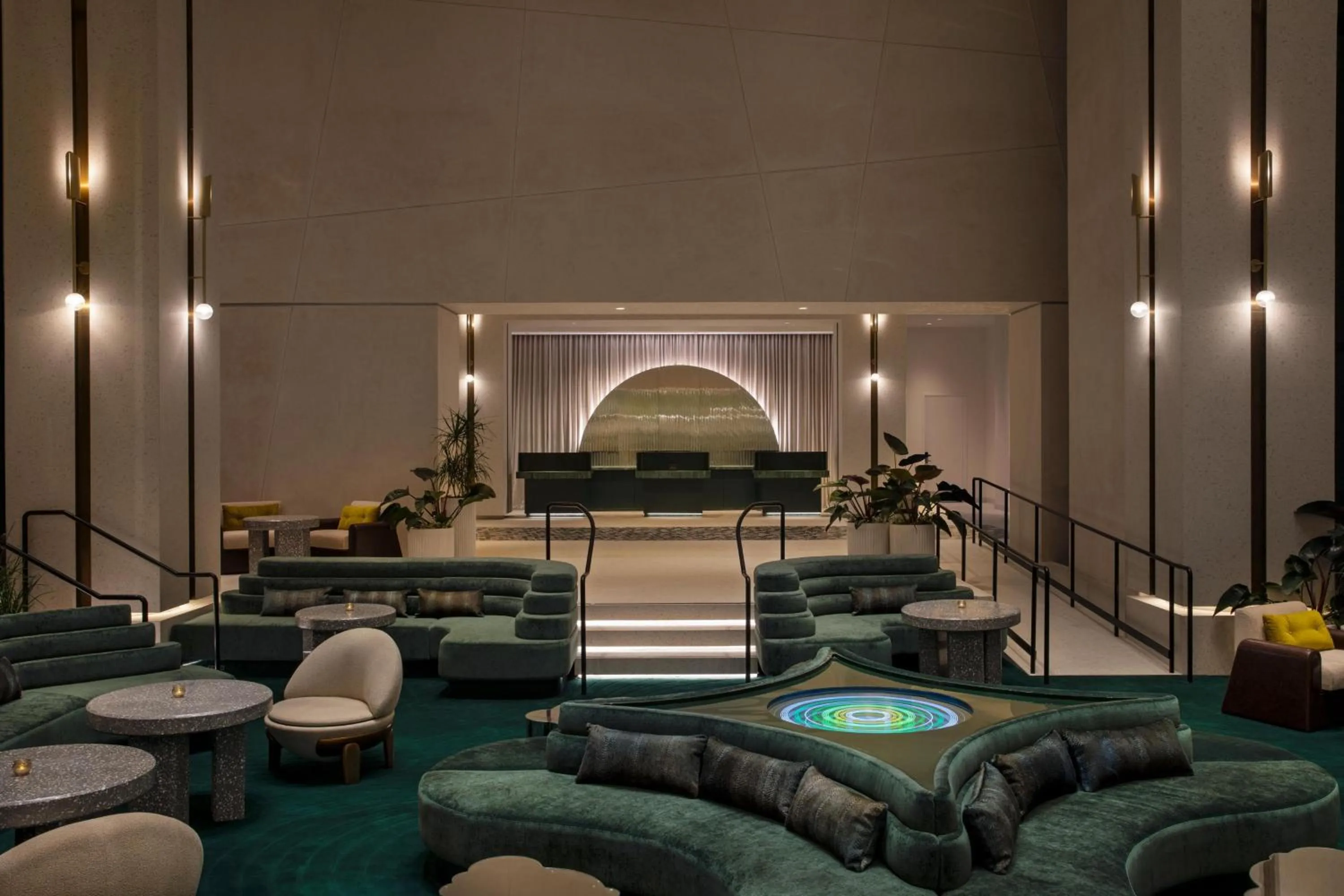 Restaurant/places to eat in W Hollywood