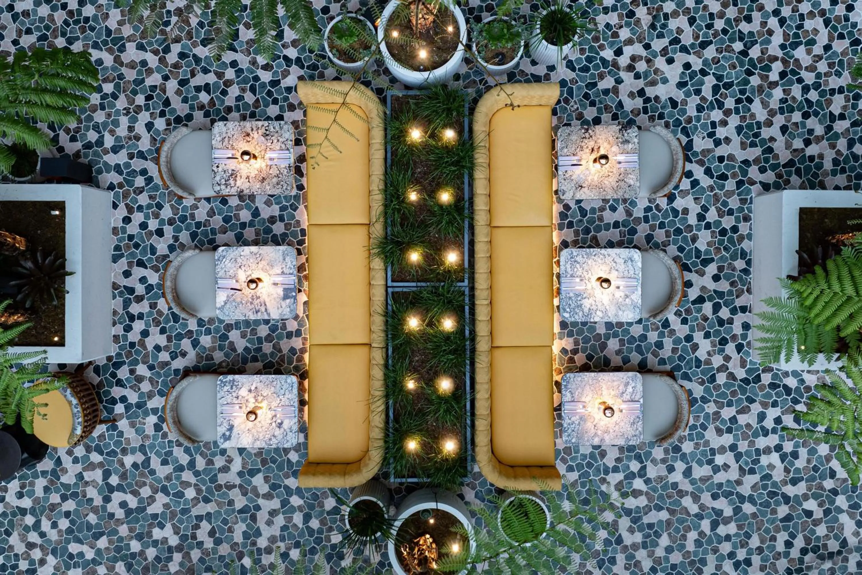 Restaurant/places to eat in W Hollywood